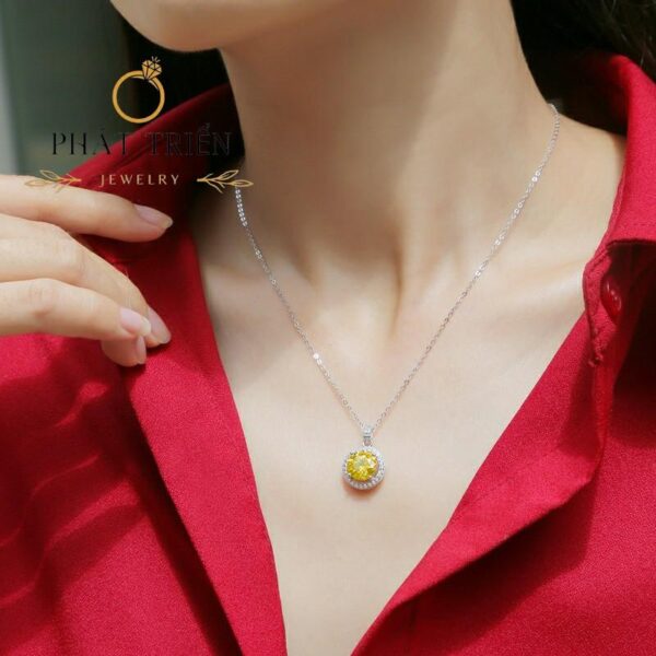 Dây chuyền kim cương Moissanite nữ halo tròn vàng trà (D73909) - Hình ảnh 2
