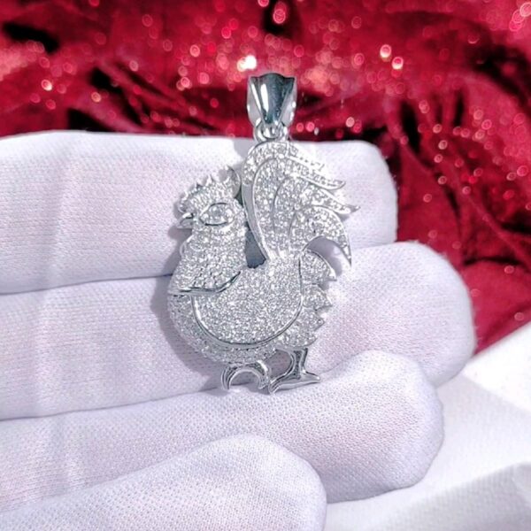 Mặt dây chuyền kim cương Moissanite nữ kiểu dáng con gà - Hình ảnh 2