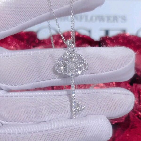Dây chuyền kim cương Moissanite nữ kiểu dáng chìa khóa - Hình ảnh 3