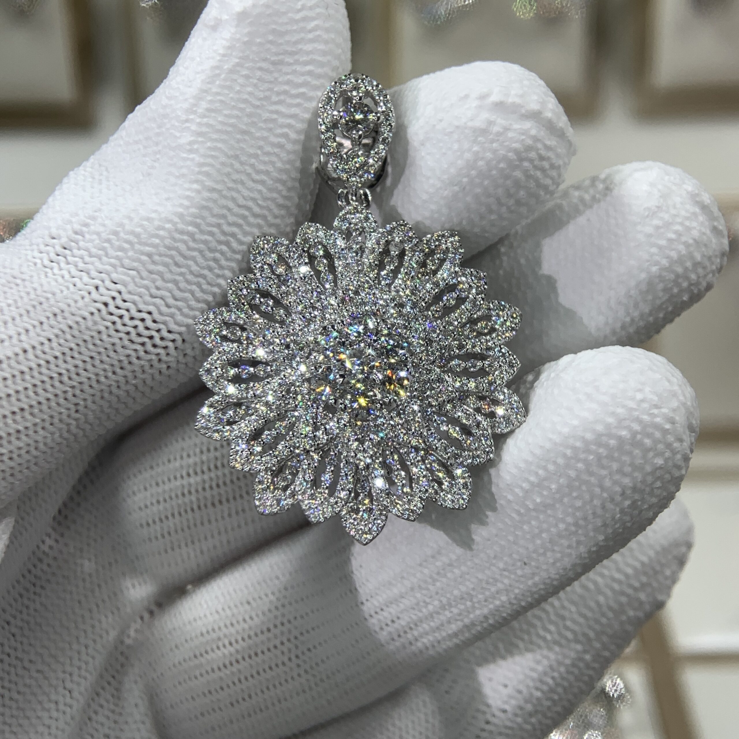 Mặt dây chuyền kim cương Moissanite GRA hoa lớn (B320217) - Ảnh 3