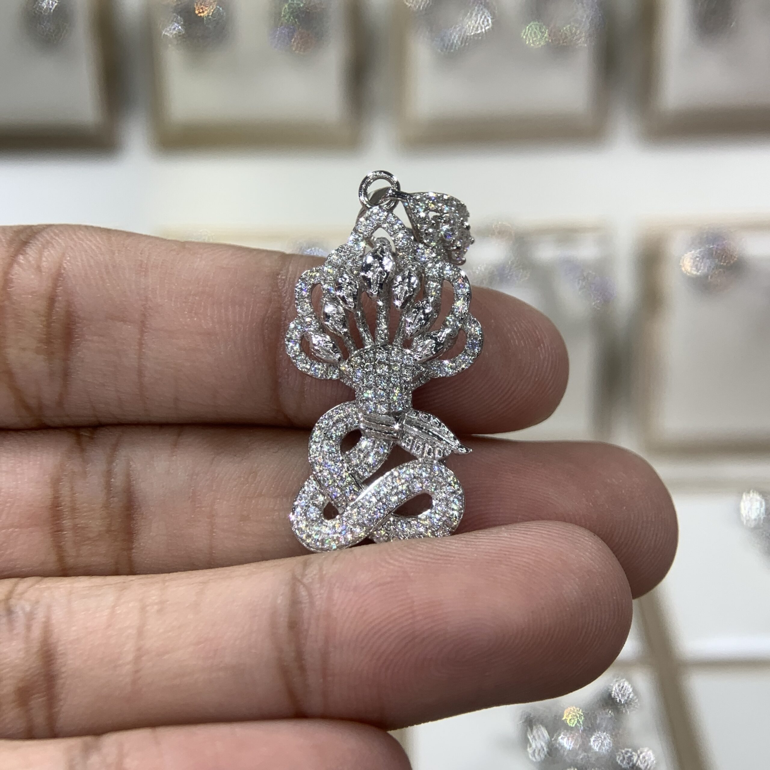 Mặt dây chuyền kim cương Moissanite GRA tuổi Tỵ (M610607) - Ảnh 3