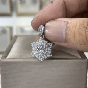 Mặt dây chuyền kim cương Moissanite GRA hoa 6 cánh (M69567)