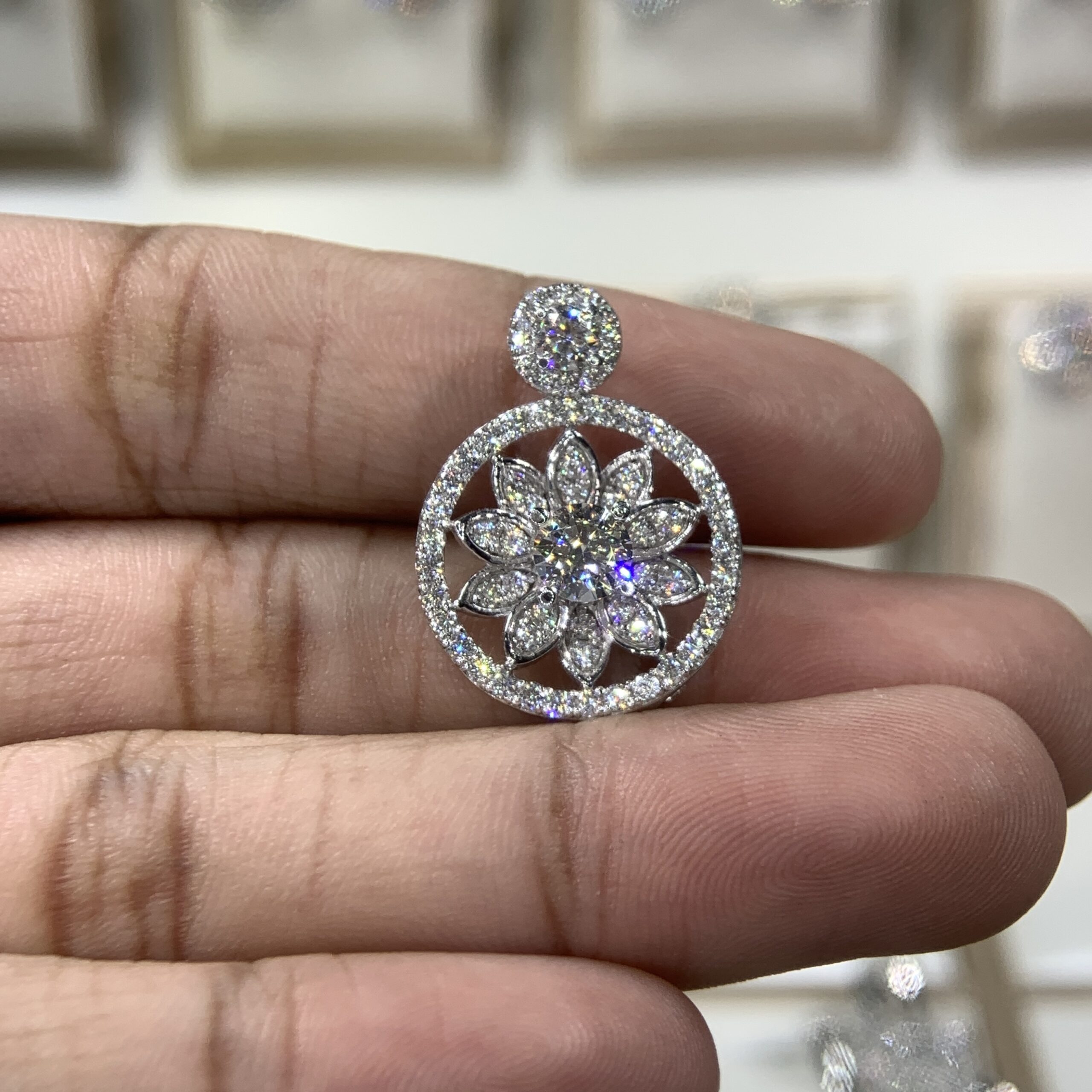 Mặt dây chuyền kim cương Moissanite GRA hoa sen (M79604) - Ảnh 4