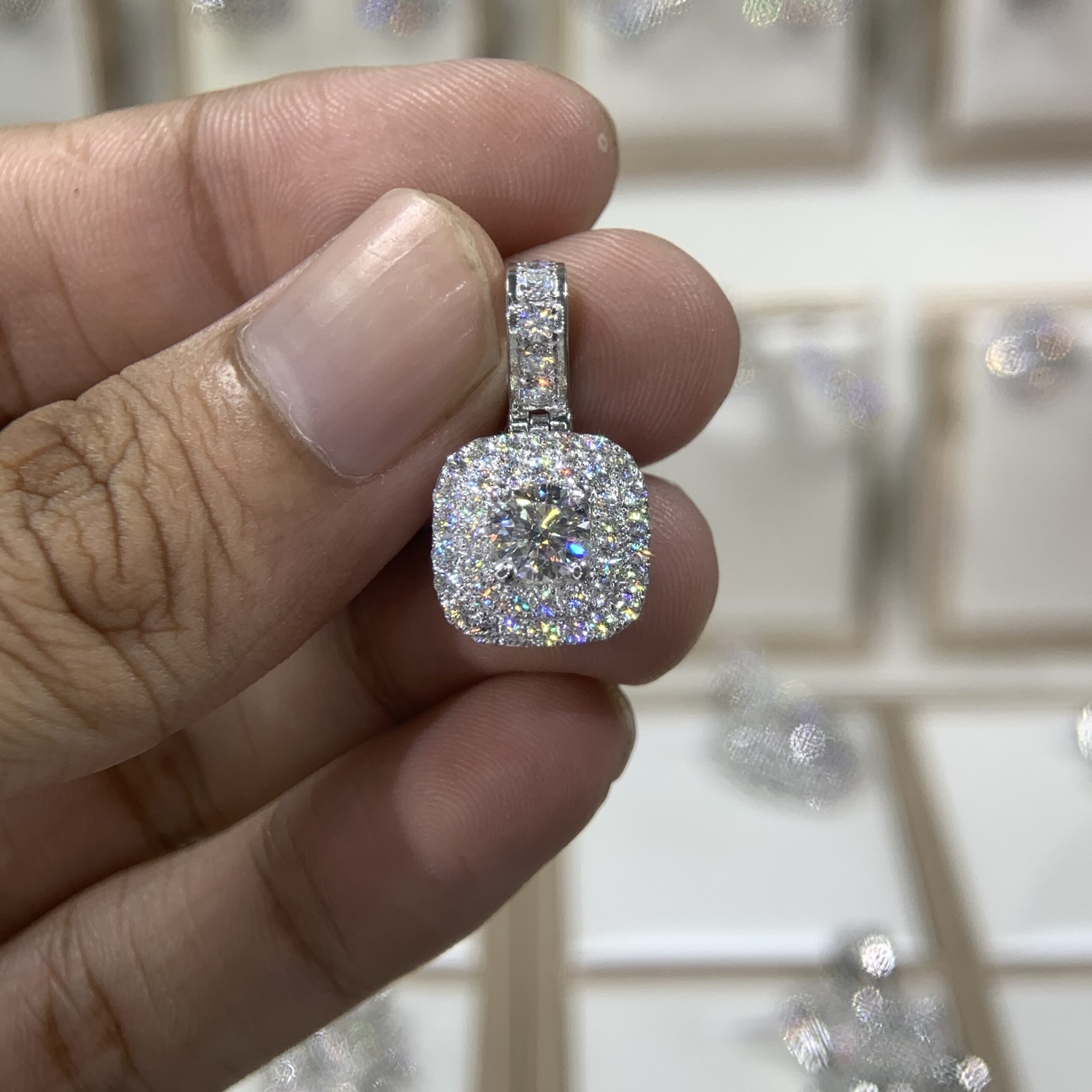 Mặt dây chuyền kim cương Moissanite GRA halo vuông (M610937) - Ảnh 5