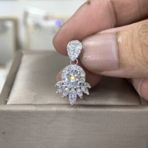 Mặt dây chuyền kim cương Moissanite GRA halo tròn (M610157)