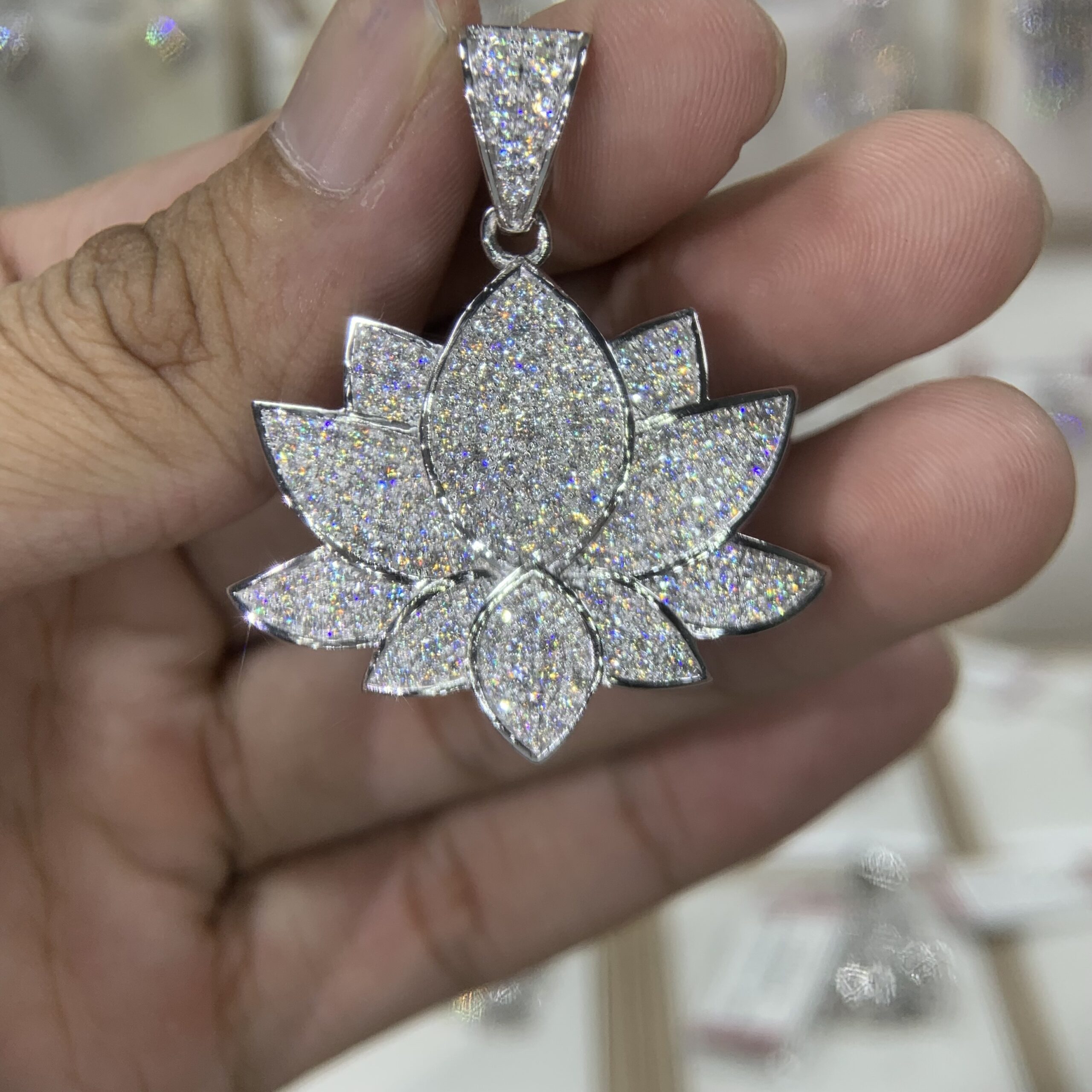Mặt dây chuyền kim cương Moissanite GRA hoa sen (M920406) - Ảnh 4