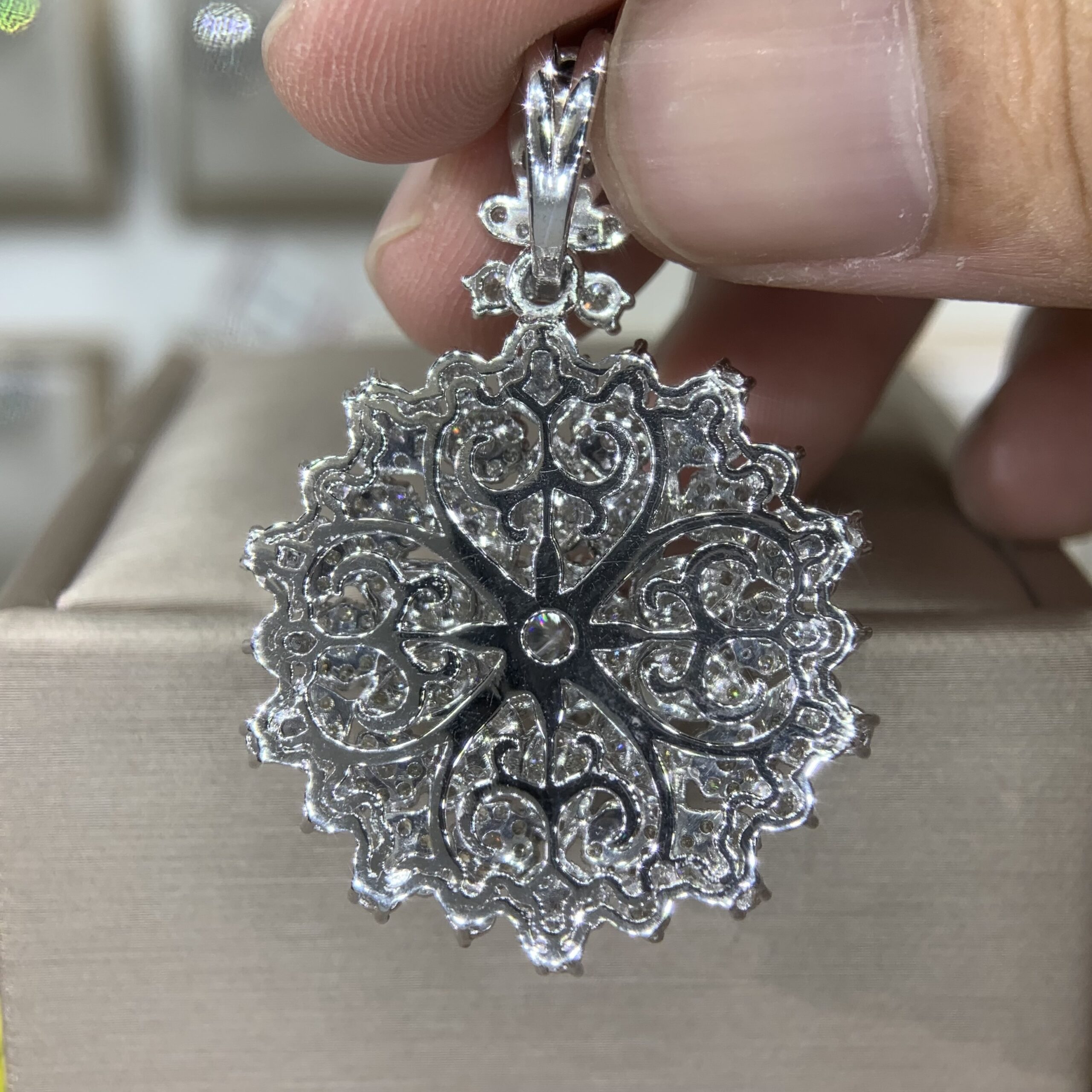 Mặt dây chuyền kim cương Moissanite GRA hoa lớn (M425589) - Ảnh 3