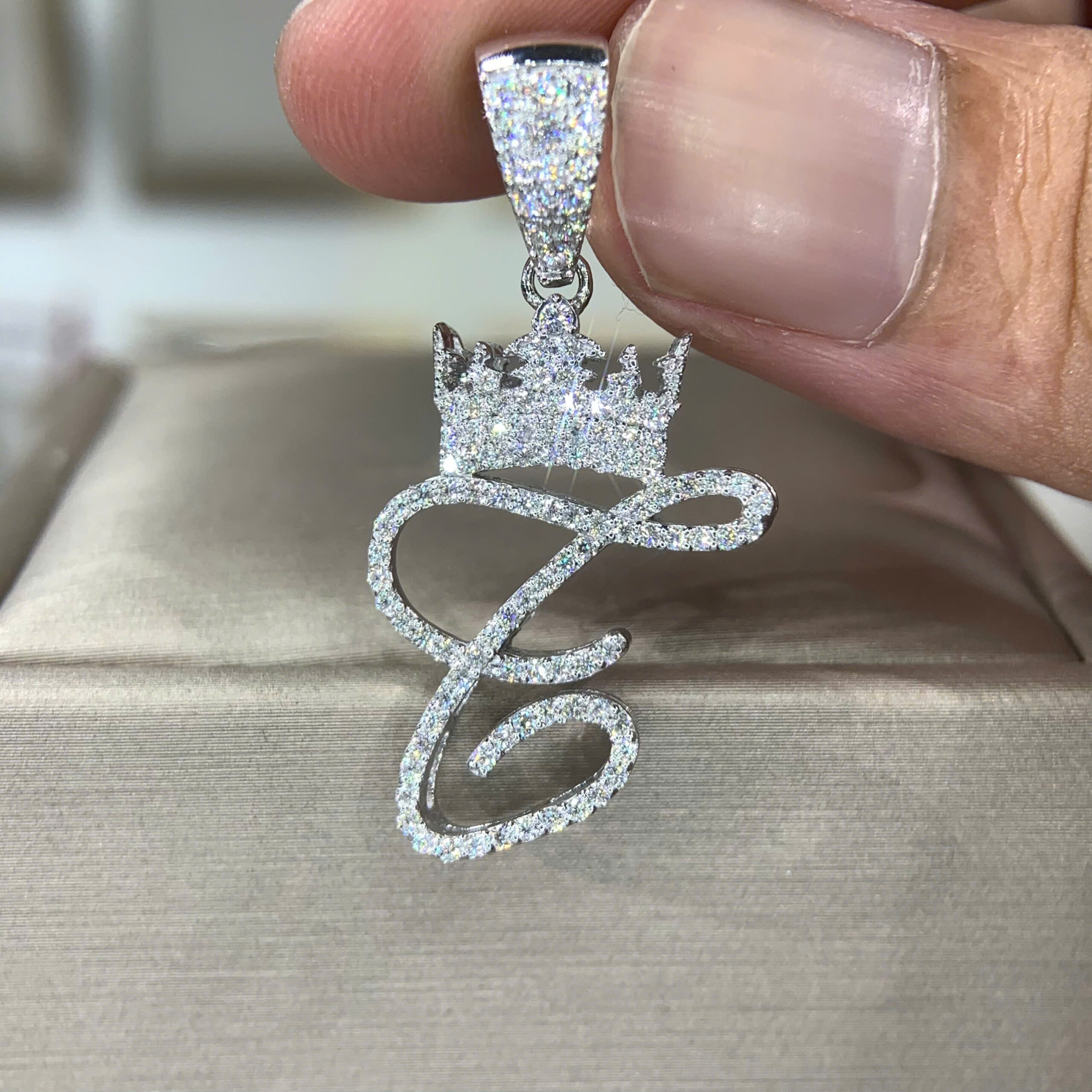 Mặt dây chuyền kim cương Moissanite GRA chữ T (M313728)