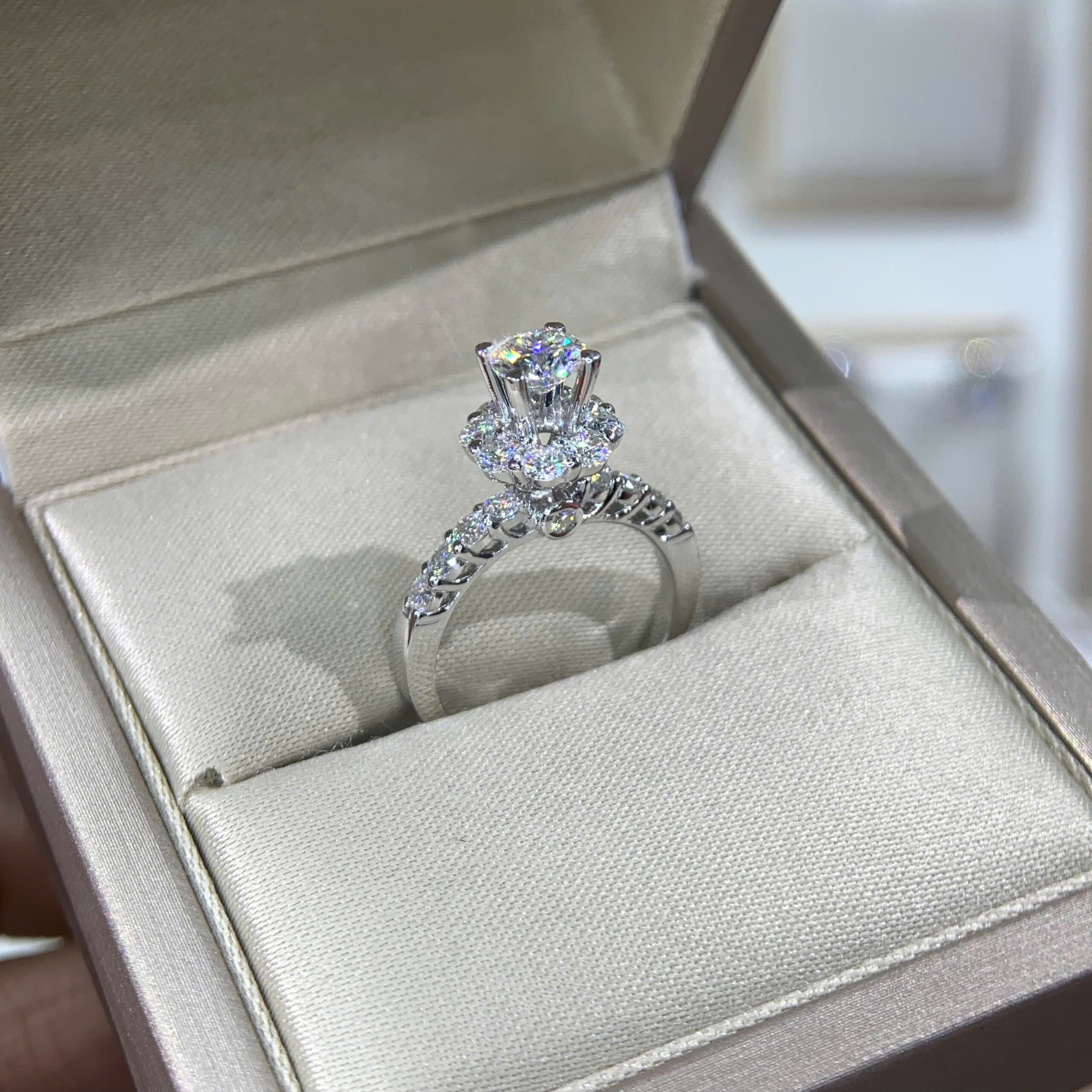 Nhẫn kim cương Moissanite GRA (N612154)
