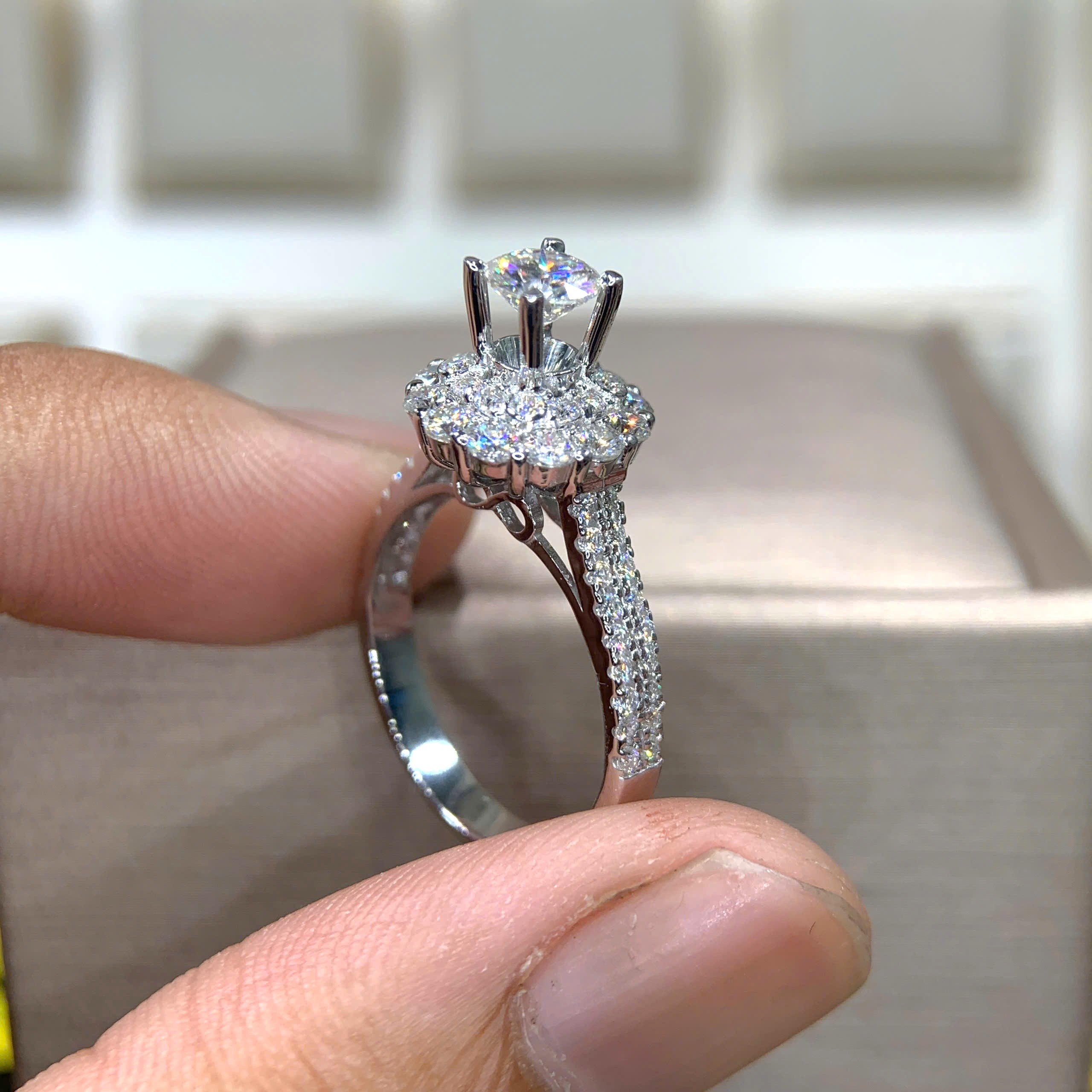 Nhẫn kim cương Moissanite GRA (N512951) - Ảnh 2