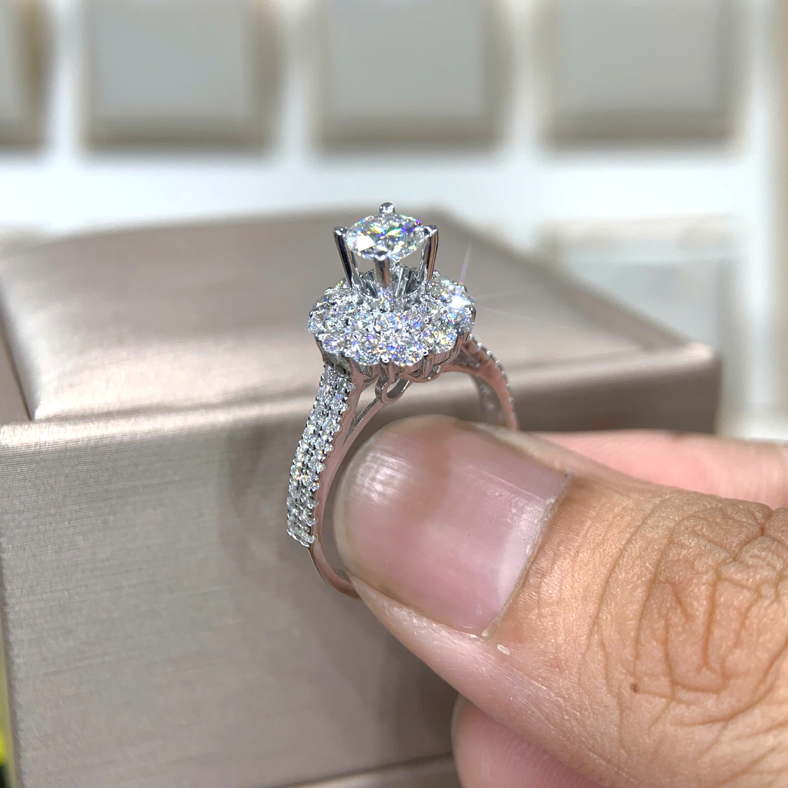 Nhẫn kim cương Moissanite GRA (N512951) - Ảnh 4