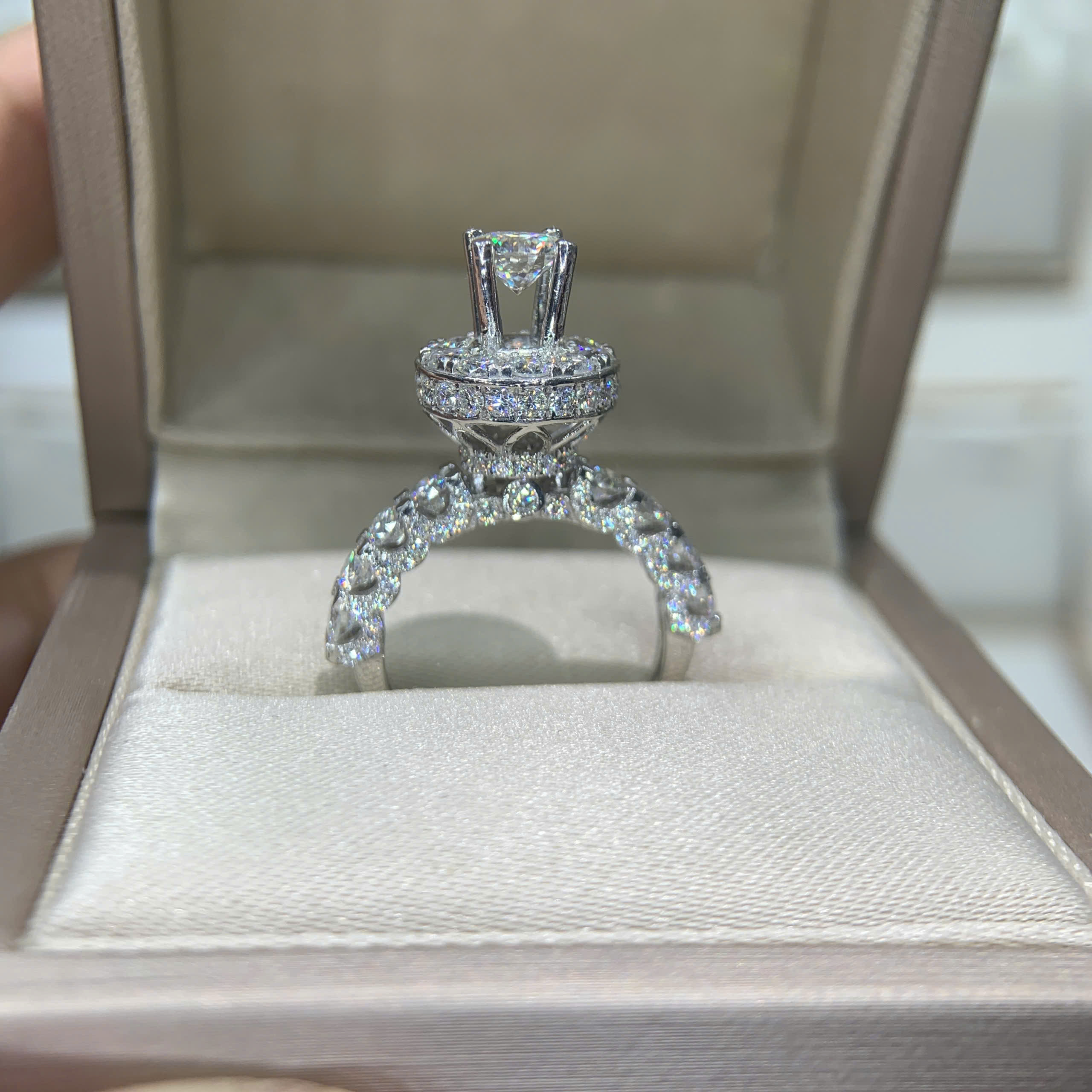 Nhẫn kim cương Moissanite GRA (N317532) - Ảnh 2