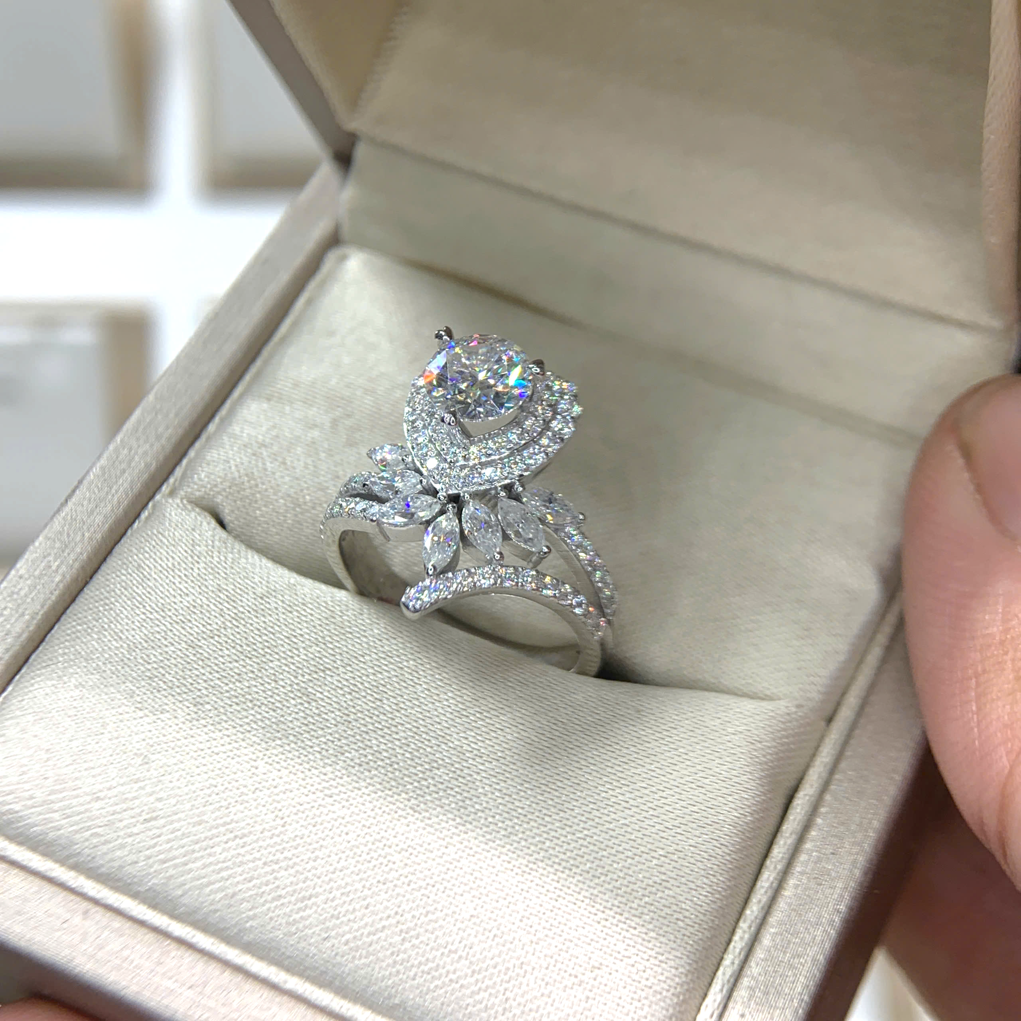 Nhẫn kim cương Moissanite GRA (N316374) - Ảnh 3