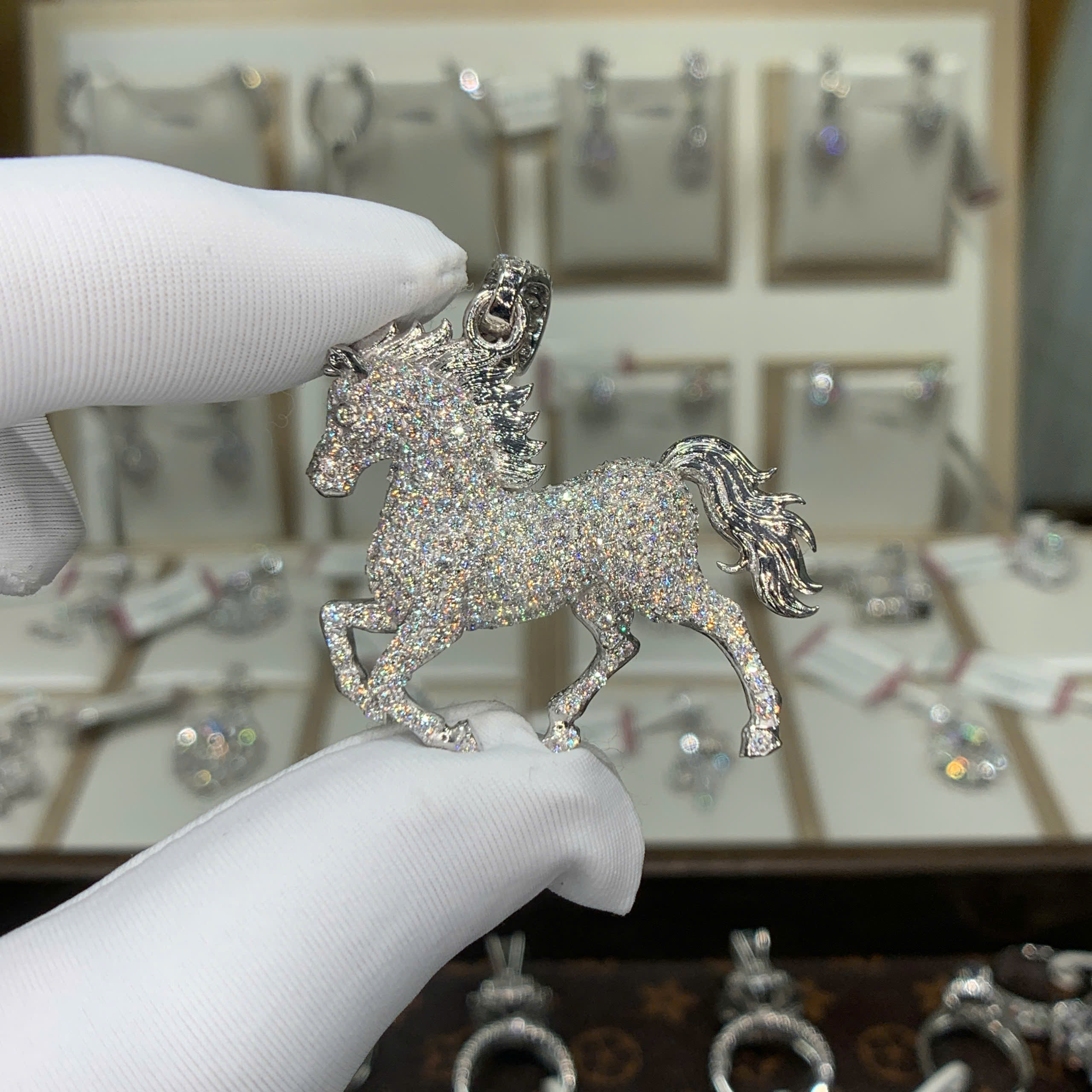 Mặt dây chuyền kim cương Moissanite GRA tuổi Ngọ (M621107) - Ảnh 3