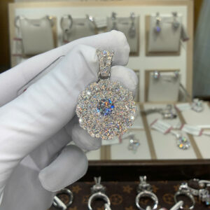 Mặt dây chuyền kim cương Moissanite GRA (M423379)