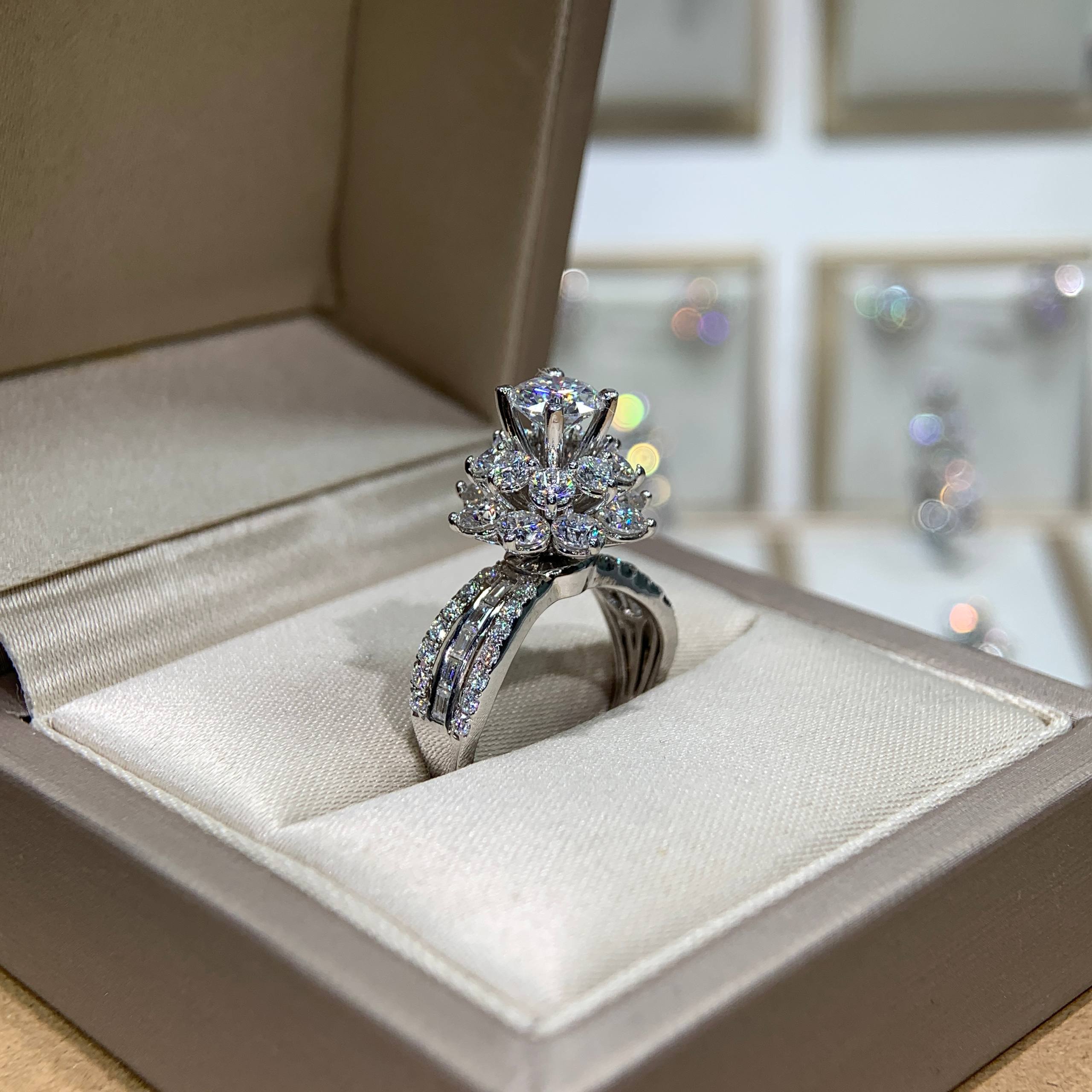 Nhẫn kim cương Moissanite GRA (B002)
