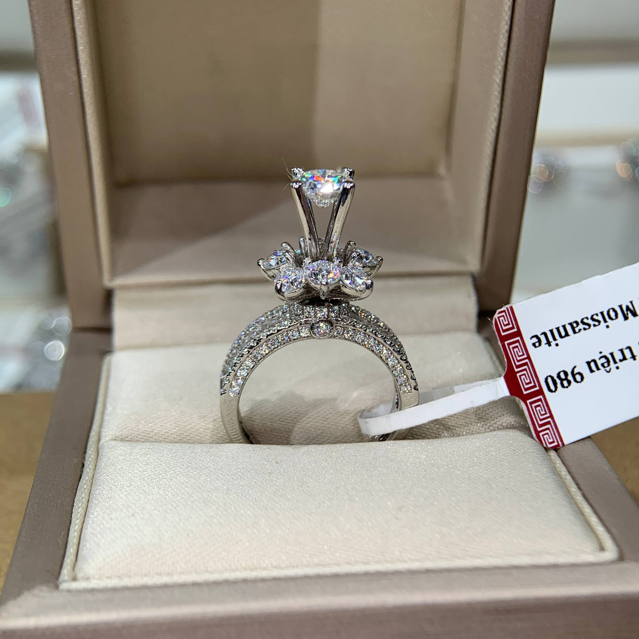 Nhẫn kim cương Moissanite GRA (N621887) - Ảnh 2