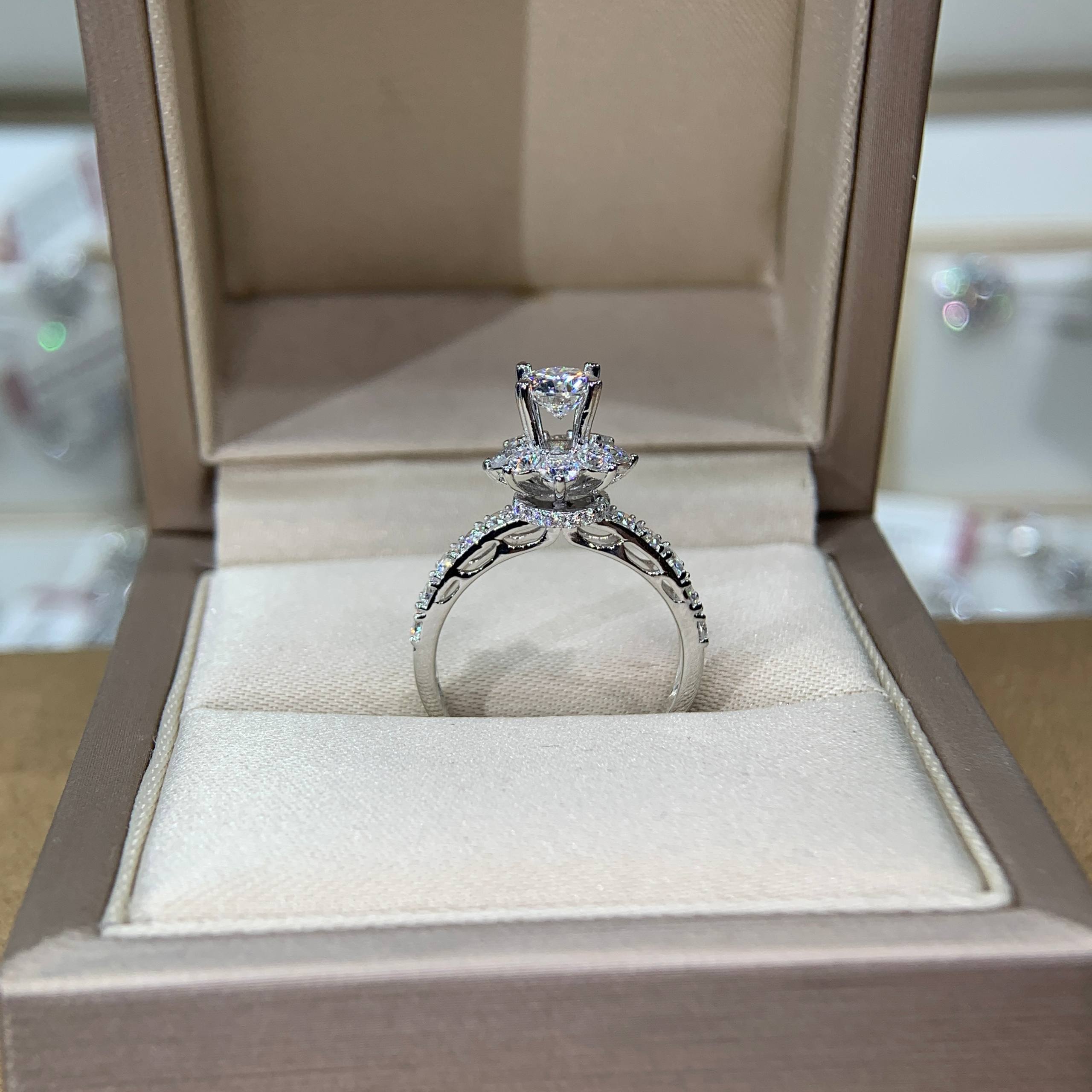 Nhẫn kim cương Moissanite GRA (N512137) - Ảnh 2