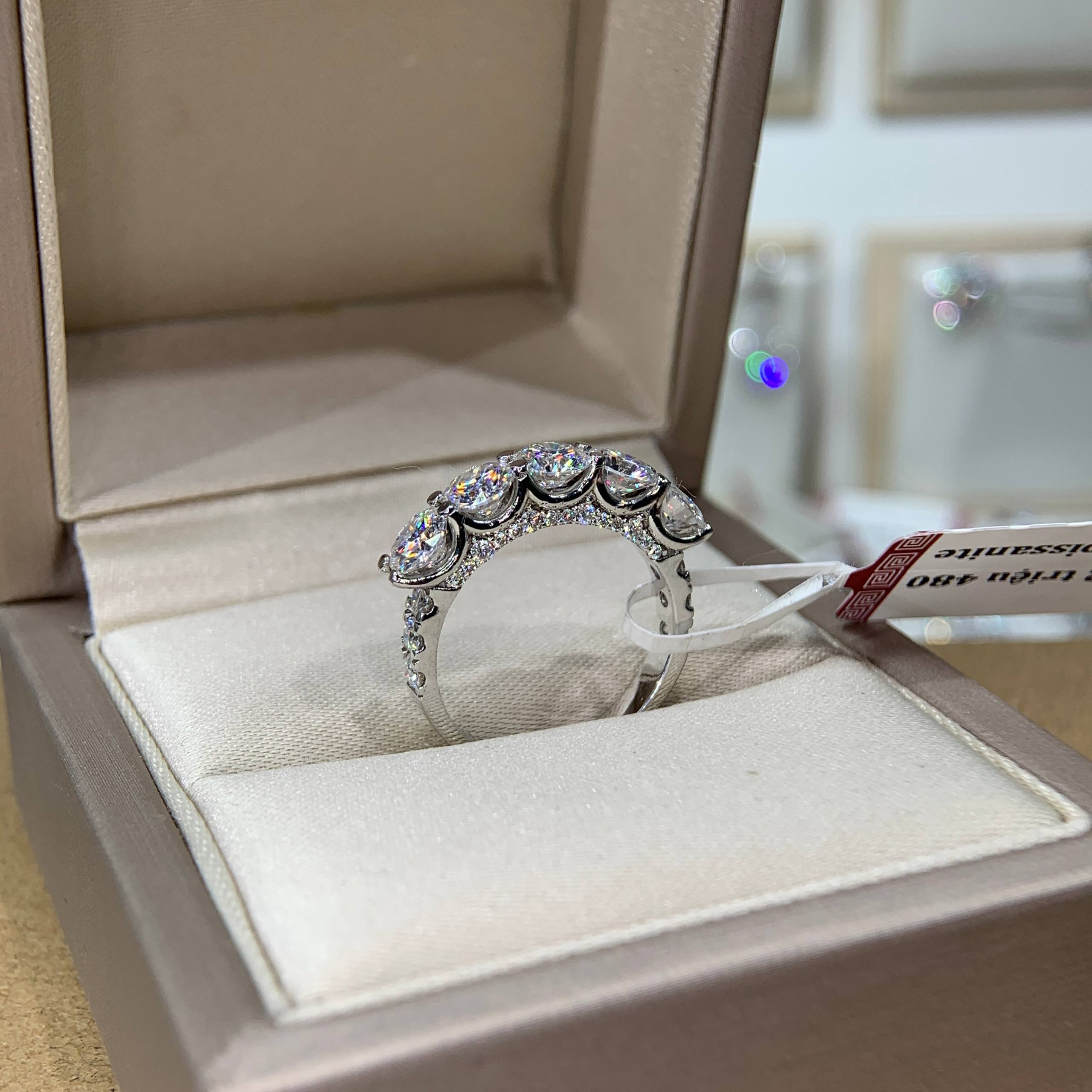 Nhẫn kim cương Moissanite GRA (N616237)