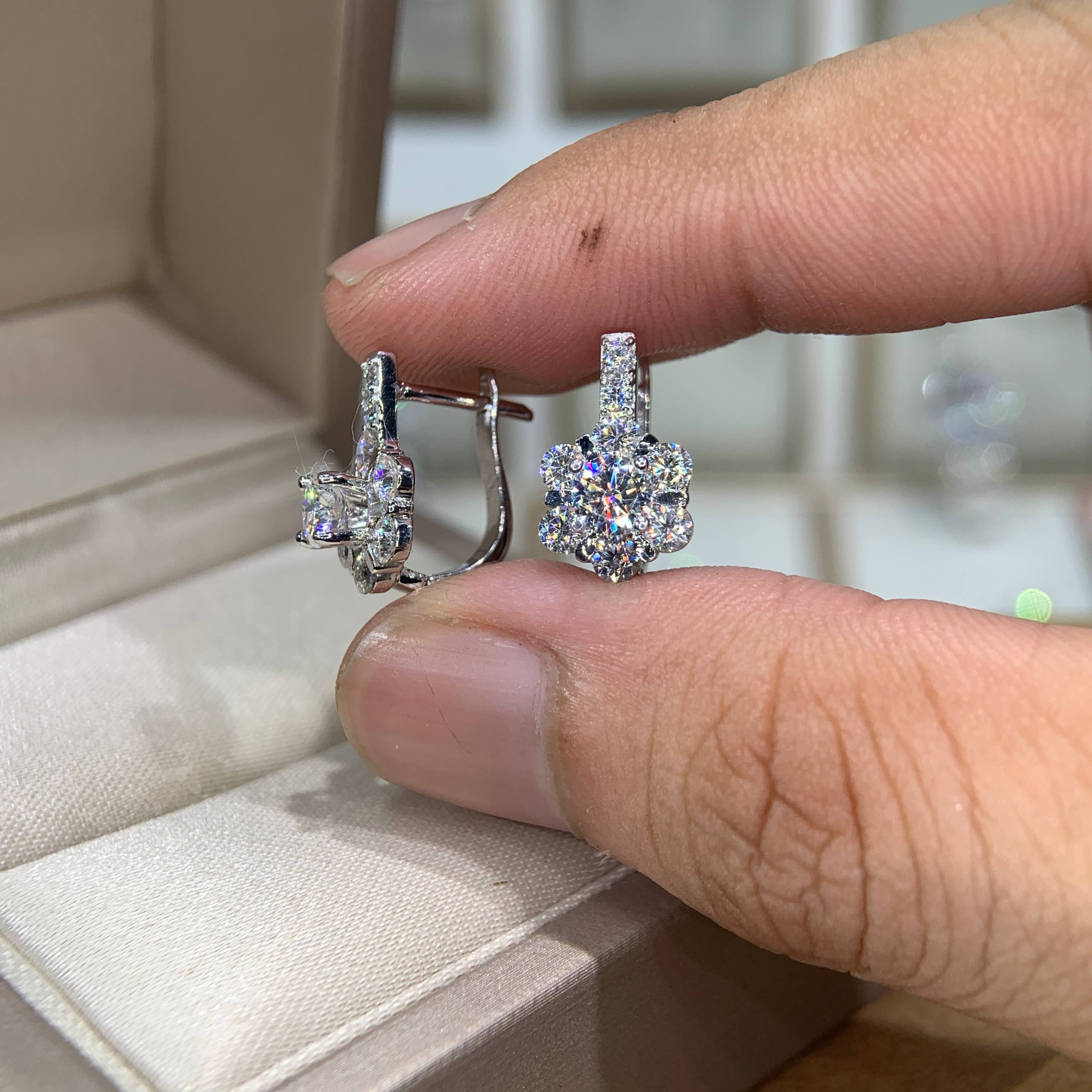 Bông tai kim cương Moissanite GRA (A104) - Ảnh 3
