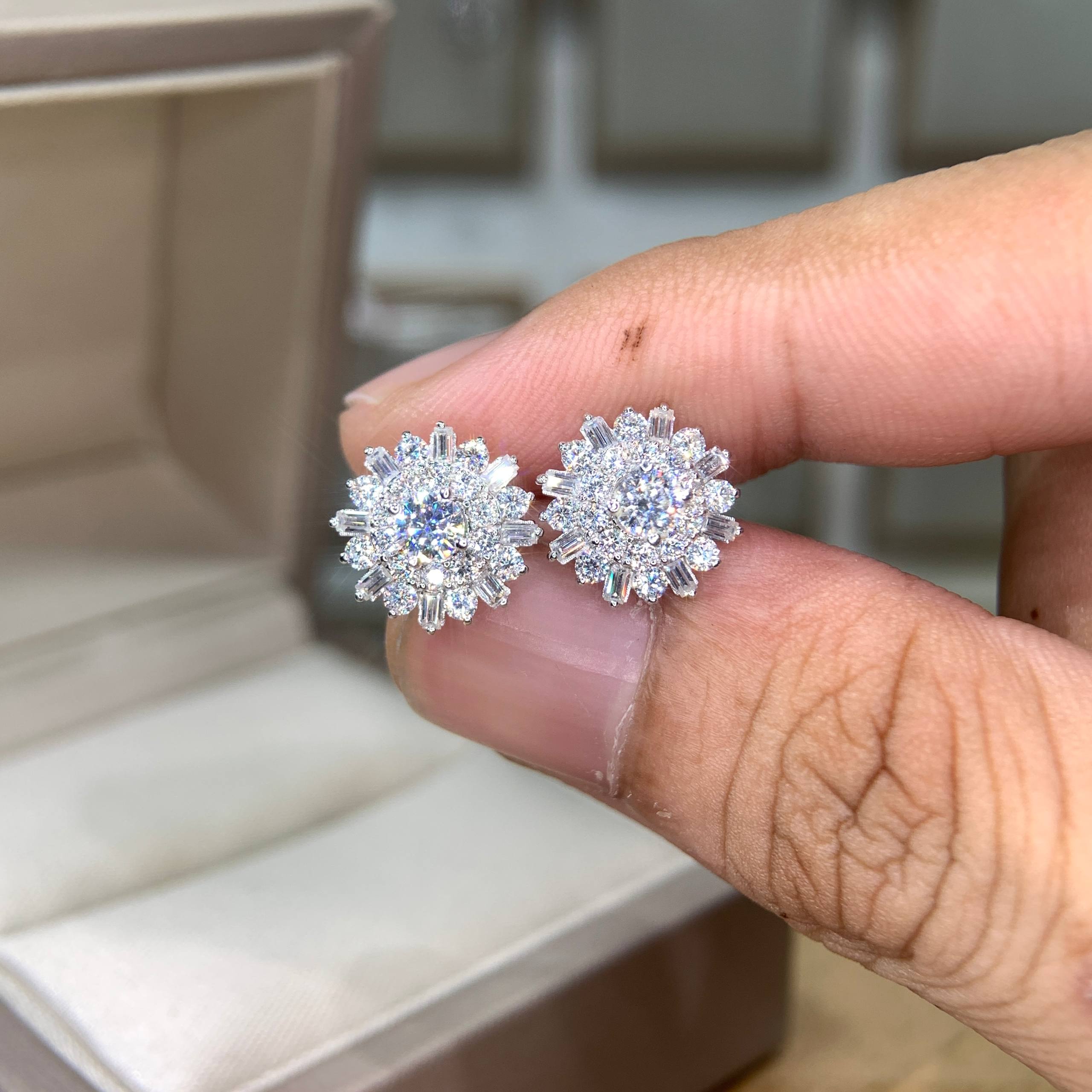 Bông tai kim cương Moissanite GRA (A374) - Ảnh 2