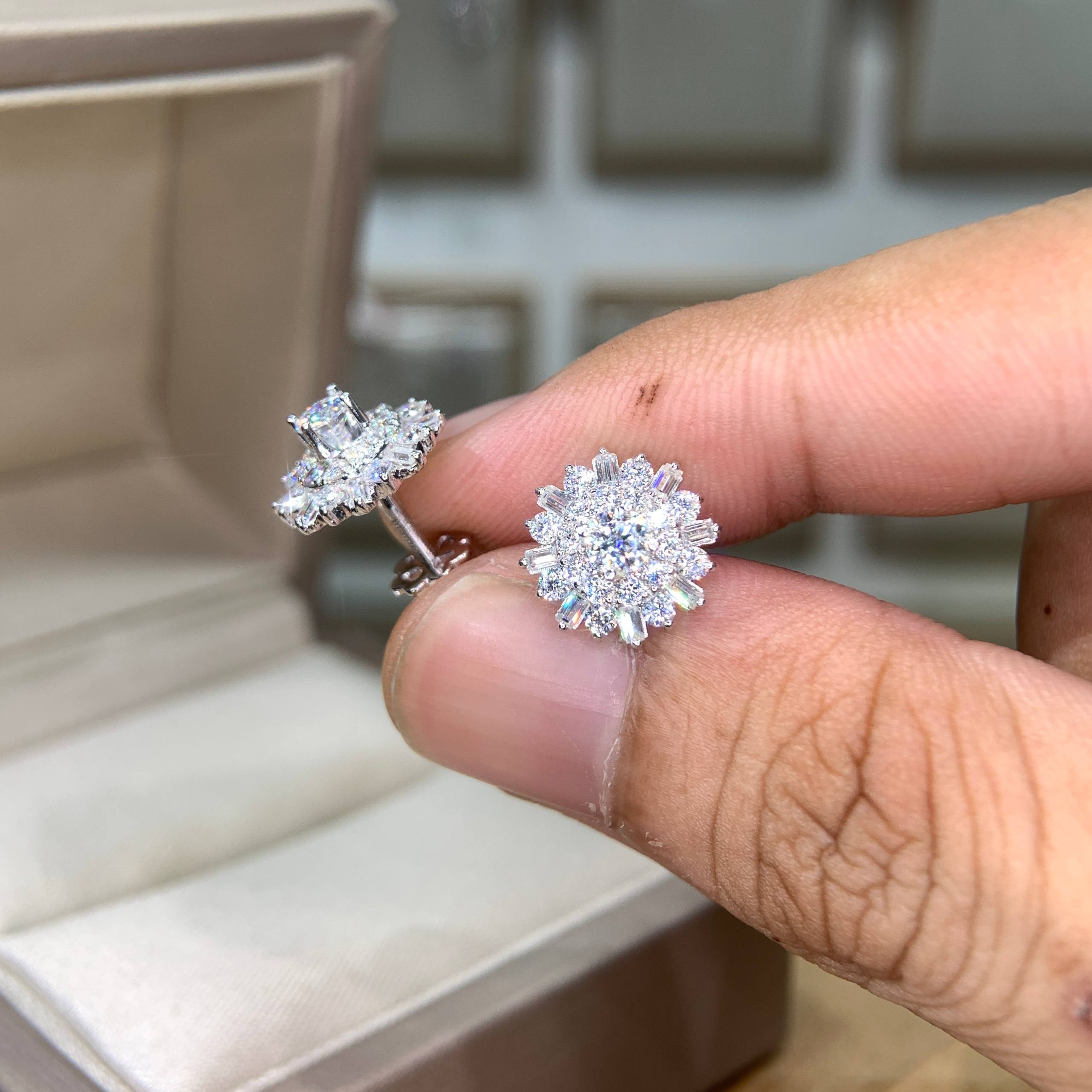 Bông tai kim cương Moissanite GRA (A374) - Ảnh 7