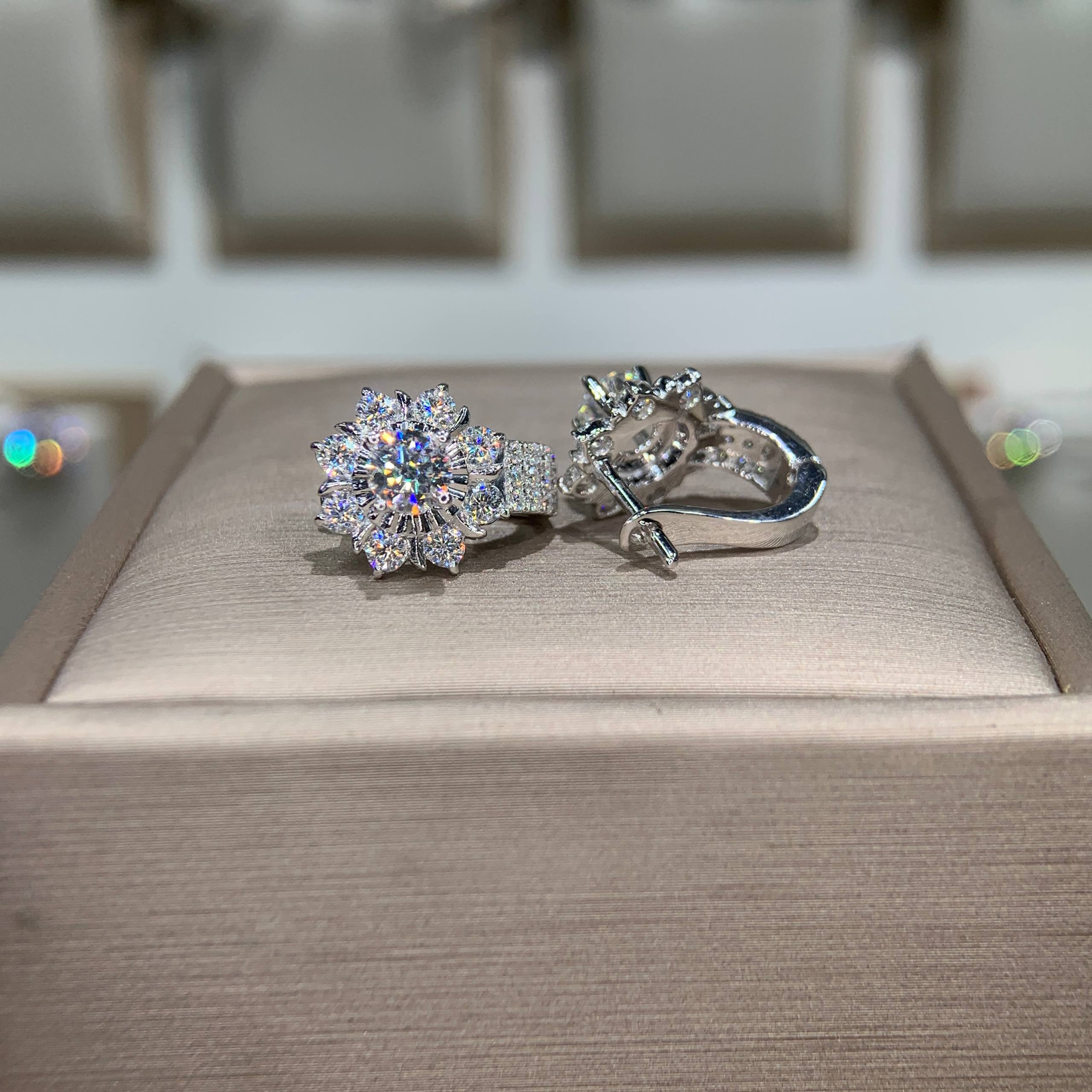 Bông tai kim cương Moissanite GRA (A244) - Ảnh 3