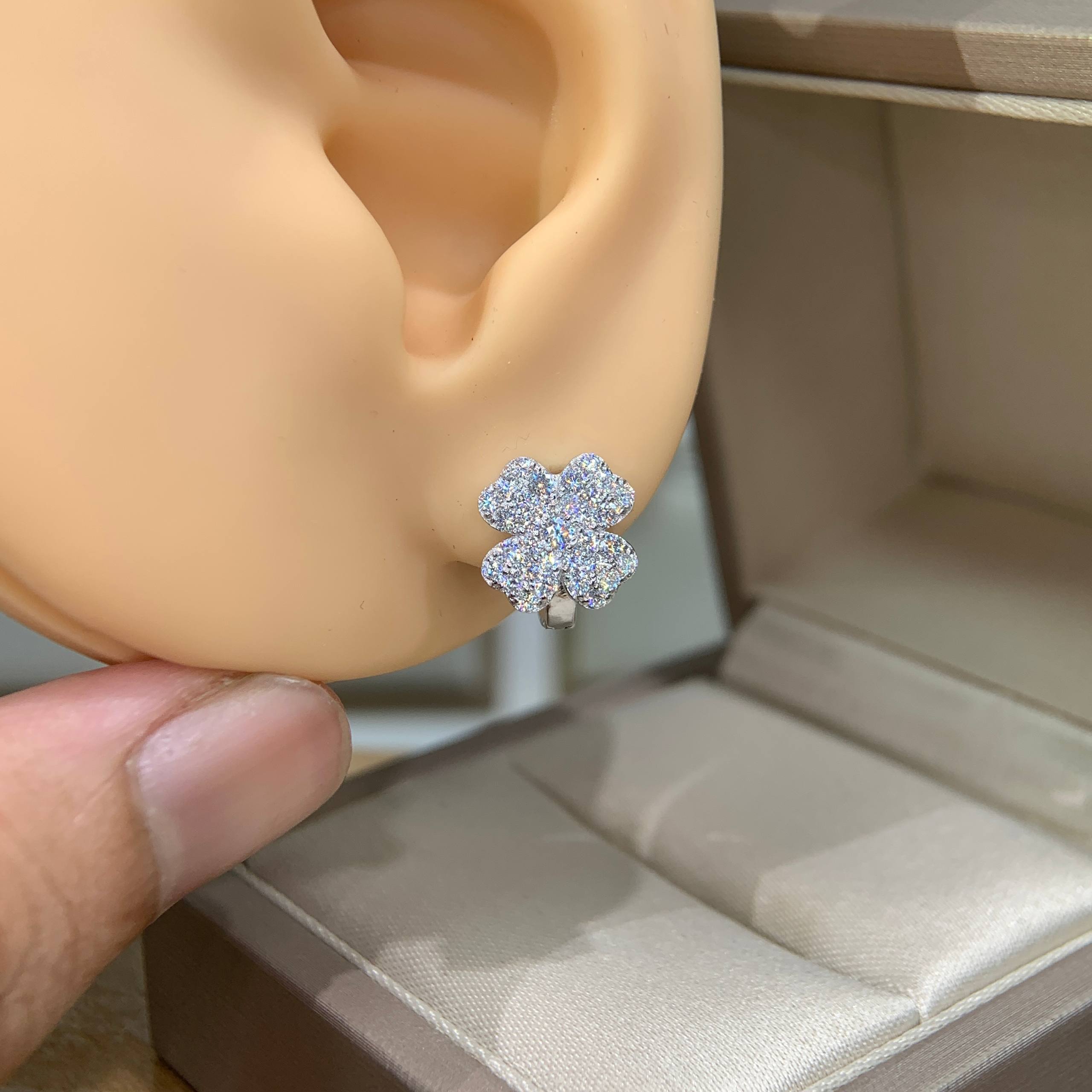 Bông tai kim cương Moissanite GRA (Z48) - Ảnh 2