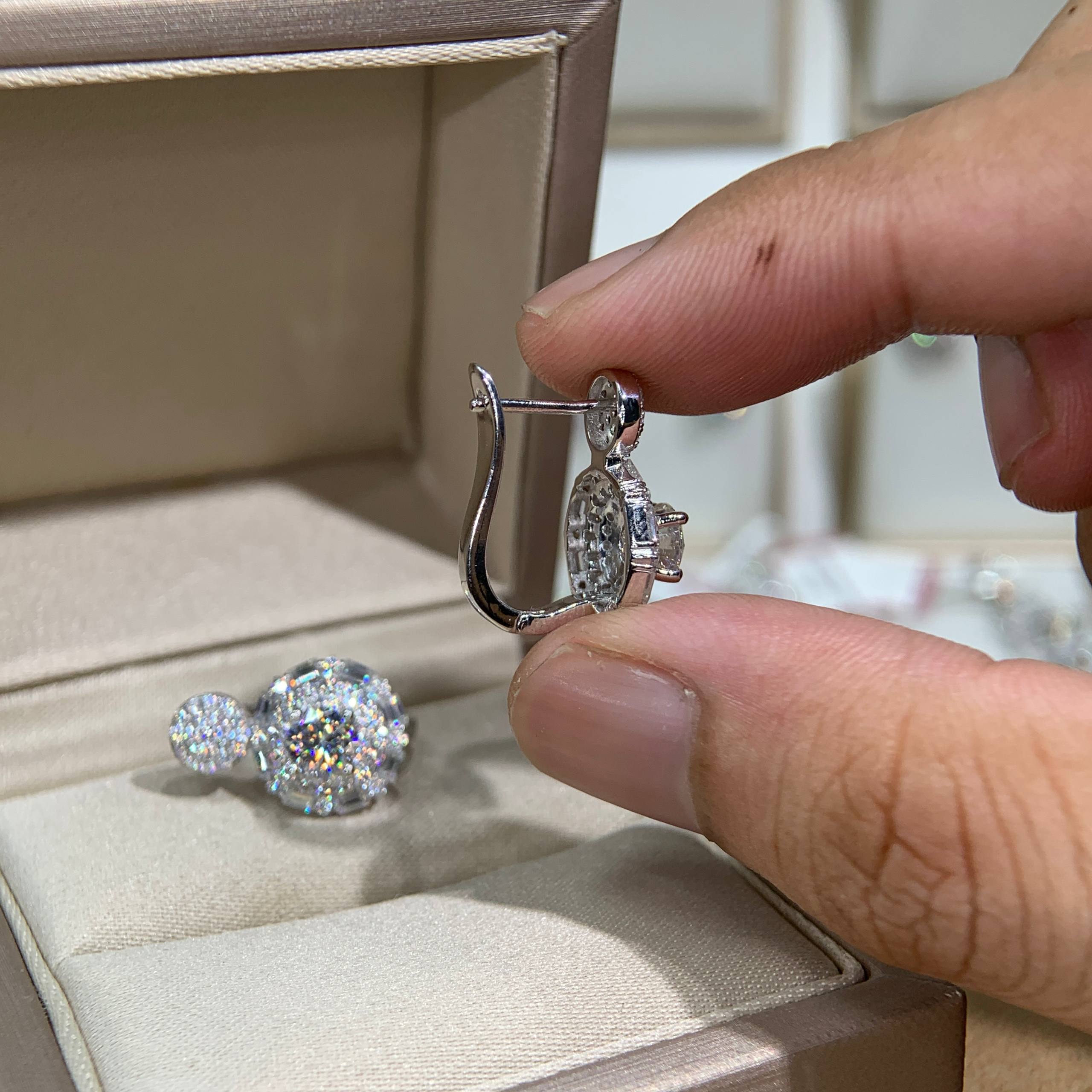 Bông tai kim cương Moissanite GRA (A948) - Ảnh 3