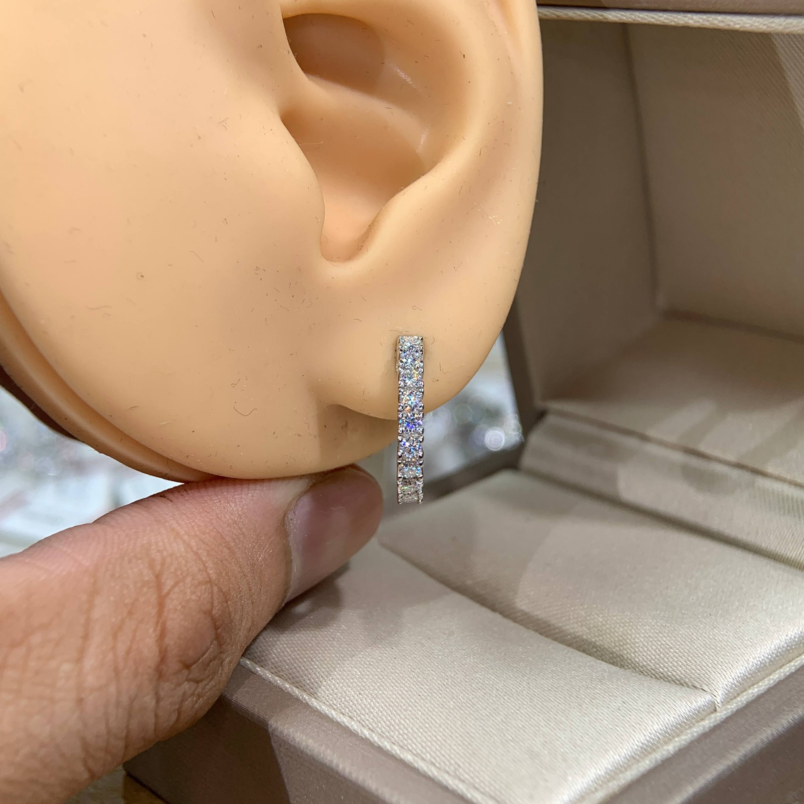 Bông tai kim cương Moissanite GRA (K86) - Ảnh 5