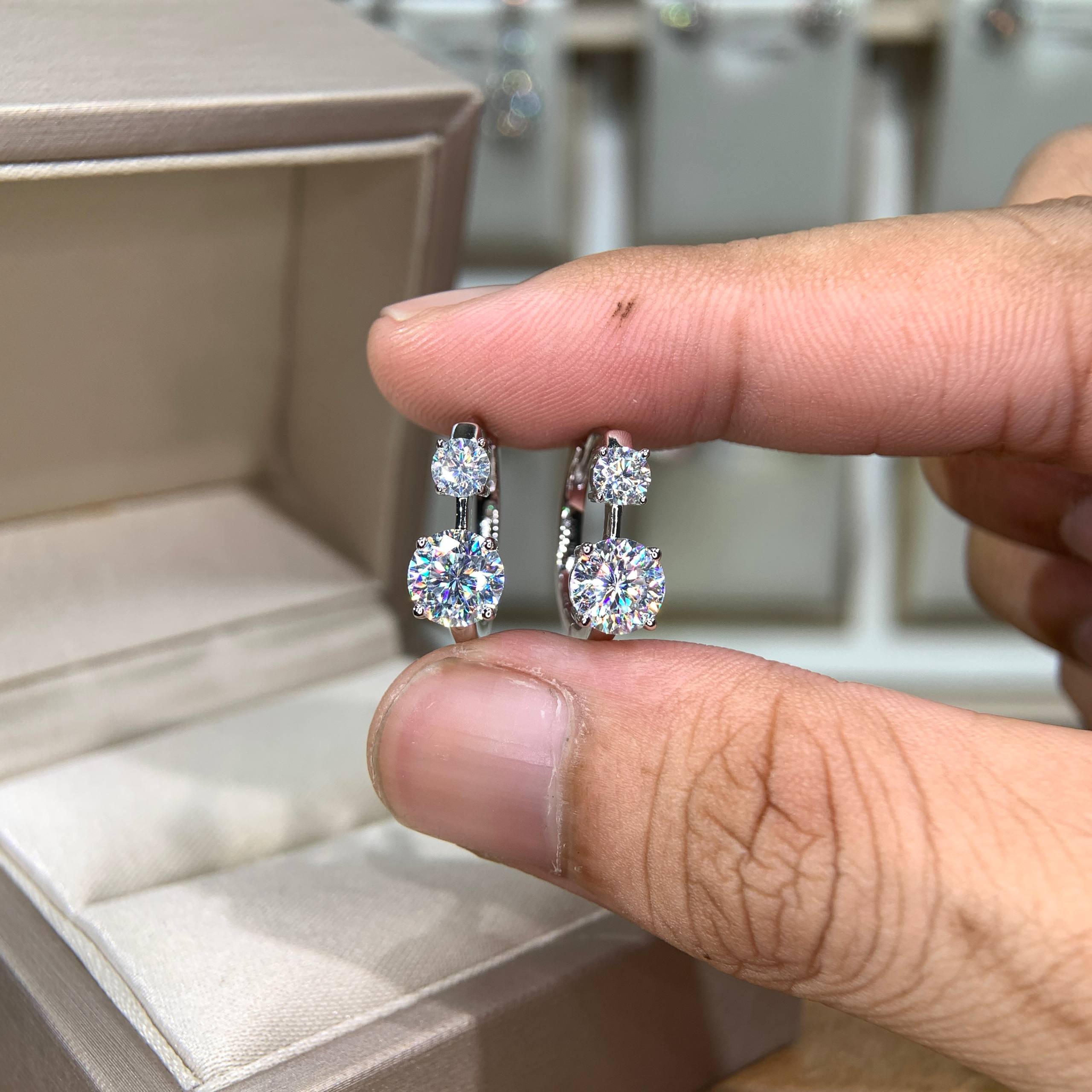 Bông tai kim cương Moissanite GRA (A020)