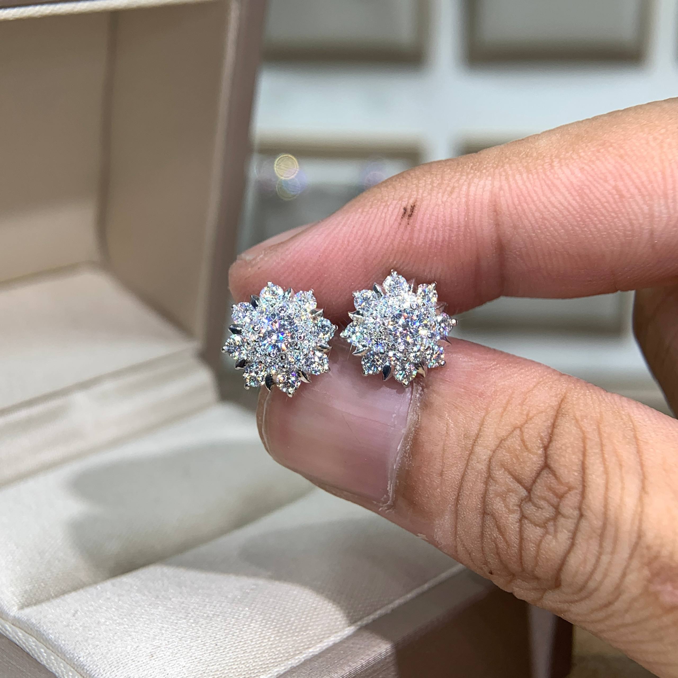 Bông tai kim cương Moissanite GRA (A046) - Ảnh 2