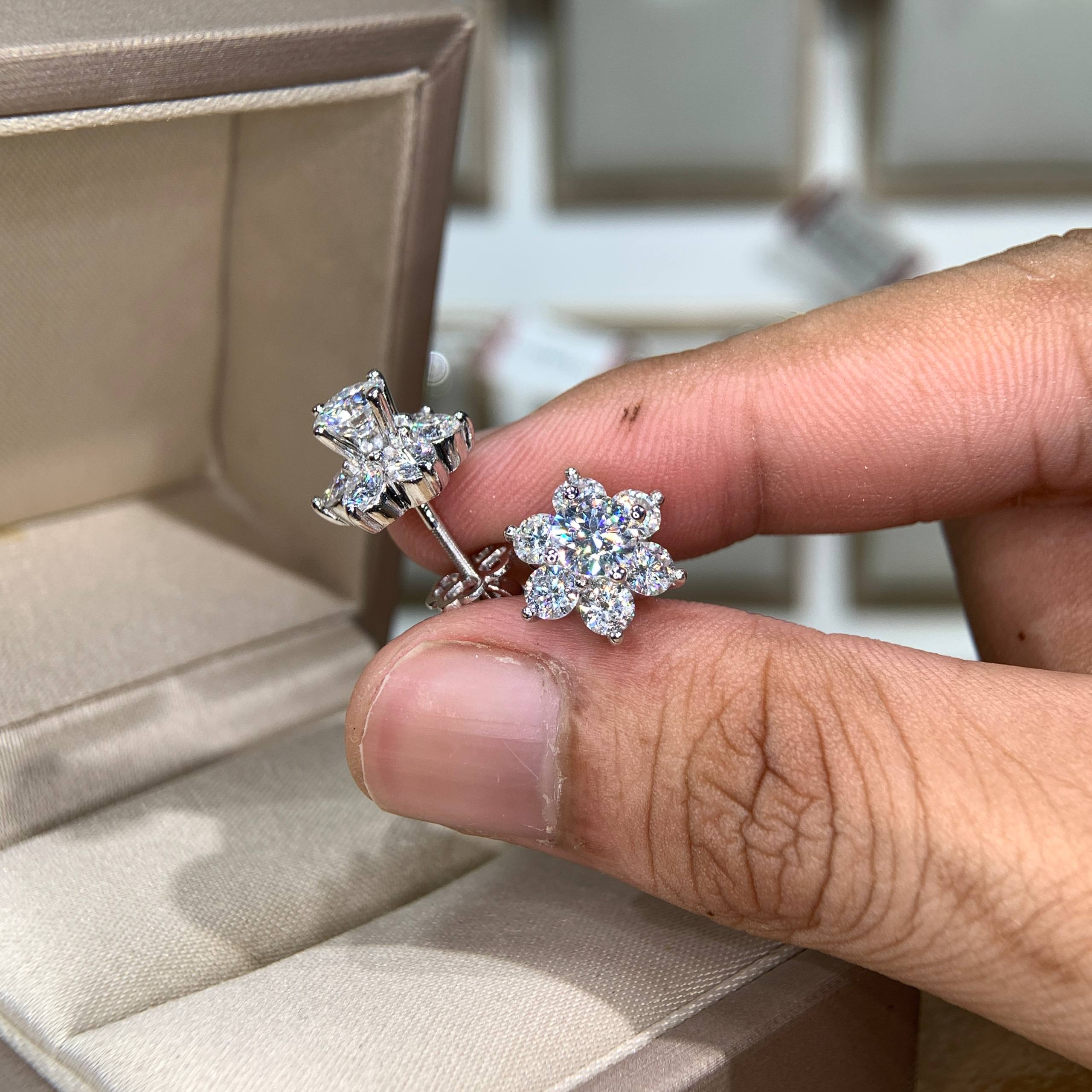 Bông tai kim cương Moissanite GRA (A655) - Ảnh 7