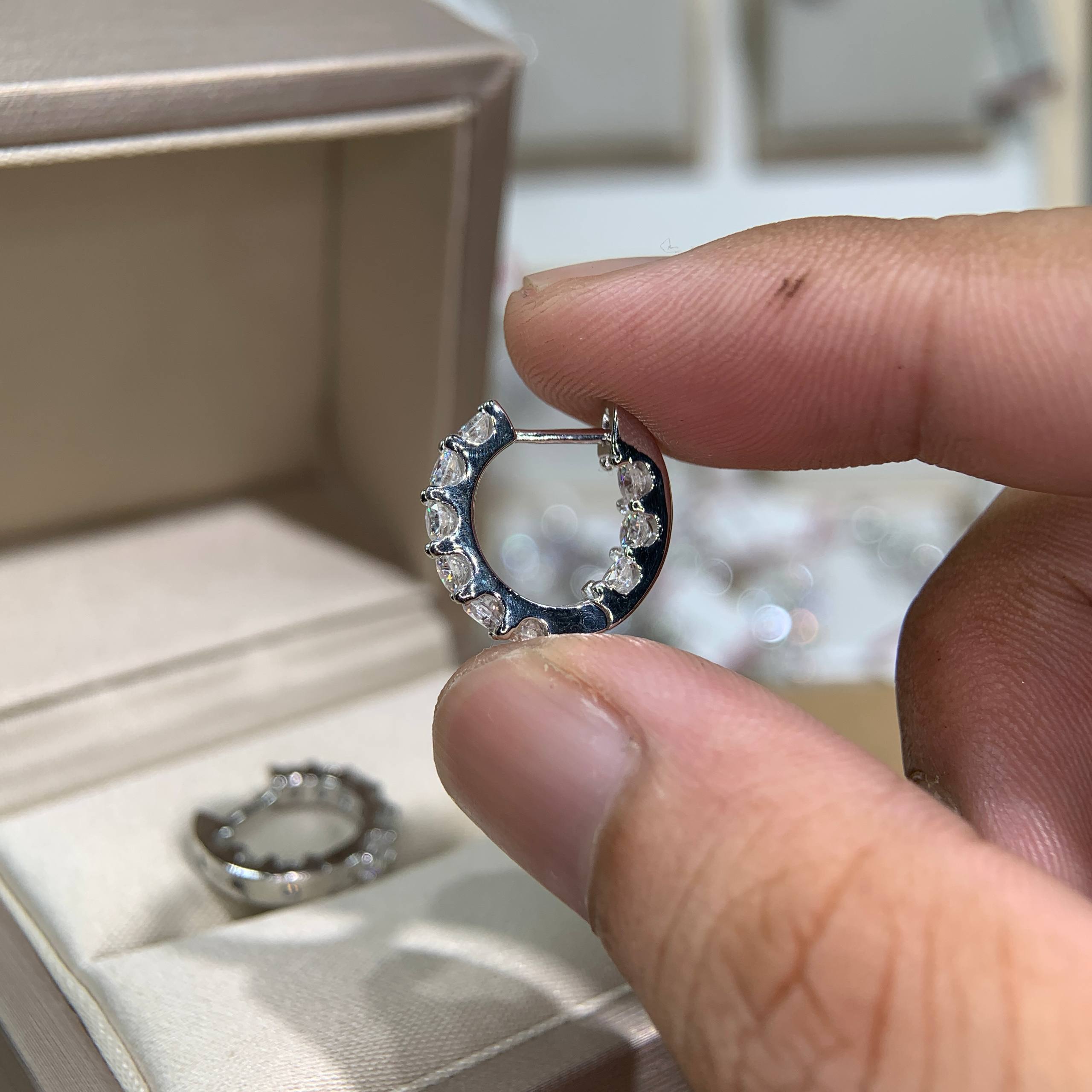 Bông tai kim cương Moissanite GRA (Y02) - Ảnh 2