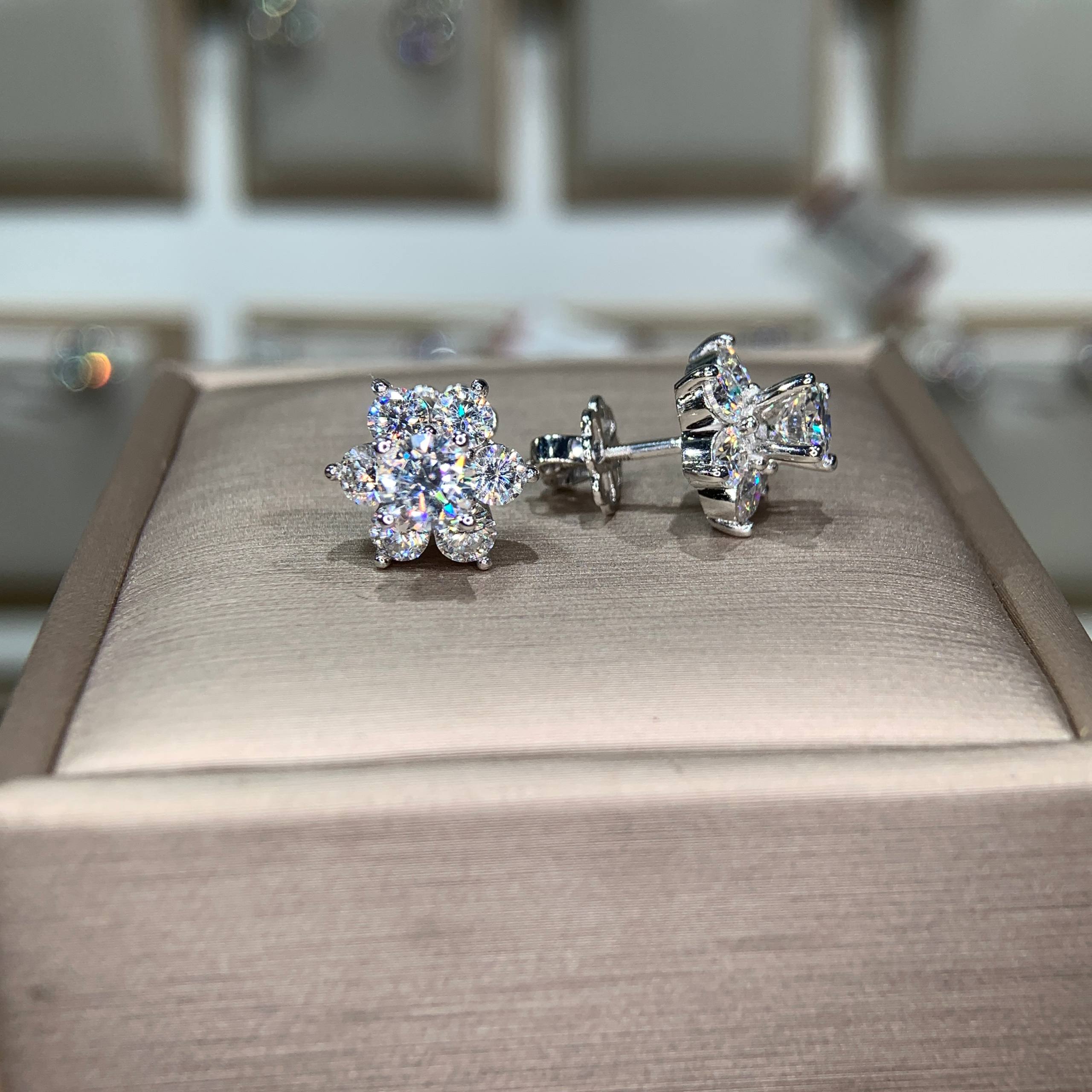 Bông tai kim cương Moissanite GRA (A655) - Ảnh 5