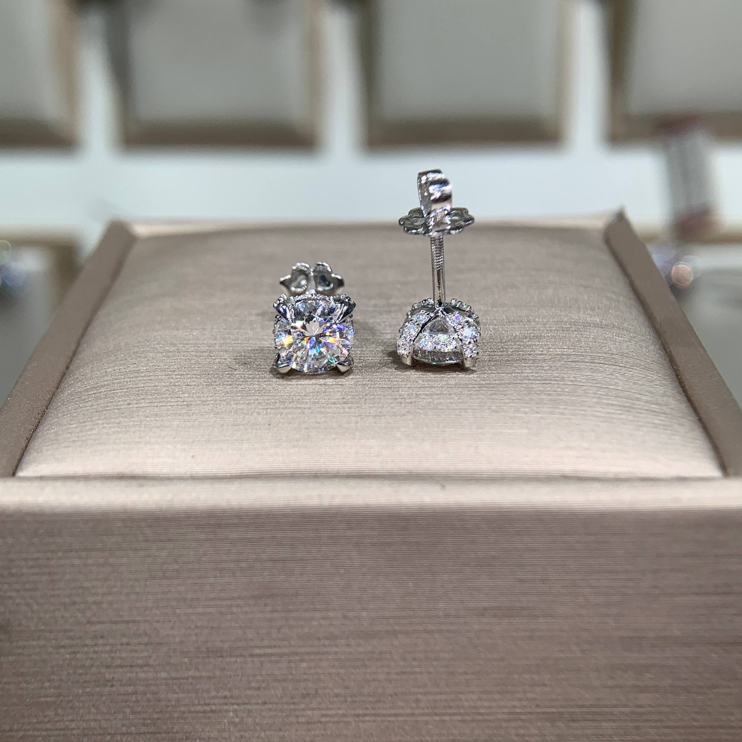 Bông tai kim cương Moissanite GRA (Z25)