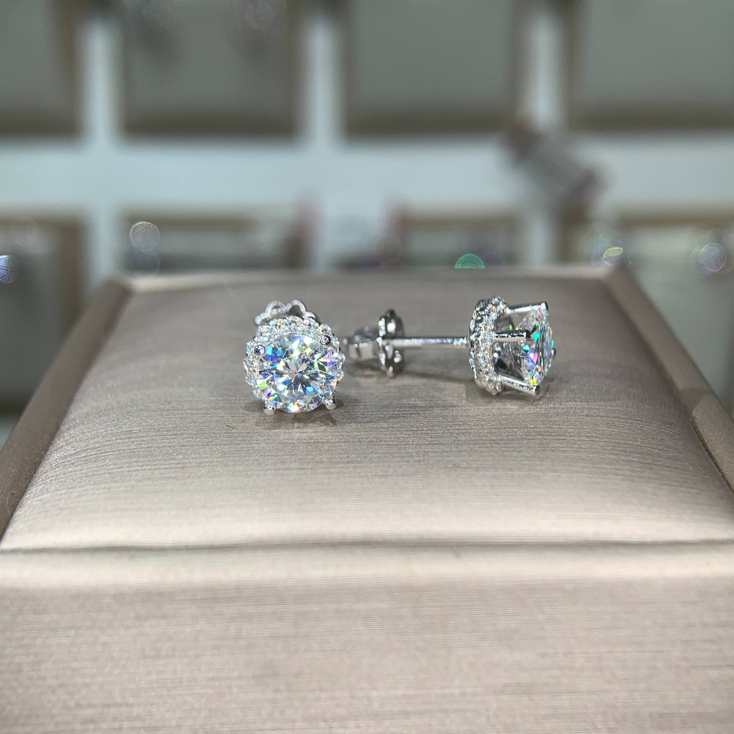 Bông tai kim cương Moissanite GRA (A053)