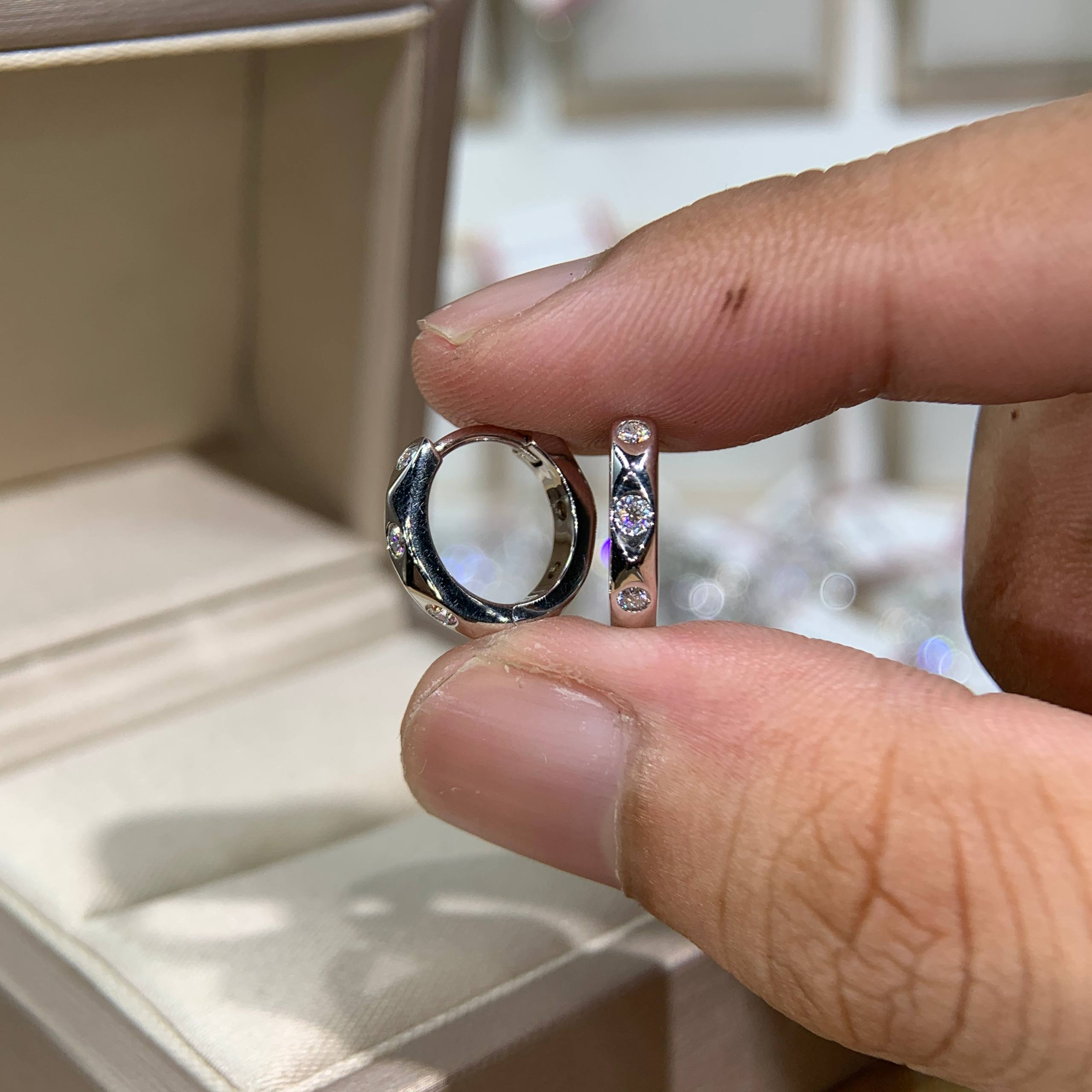 Bông tai kim cương Moissanite GRA (Y87)