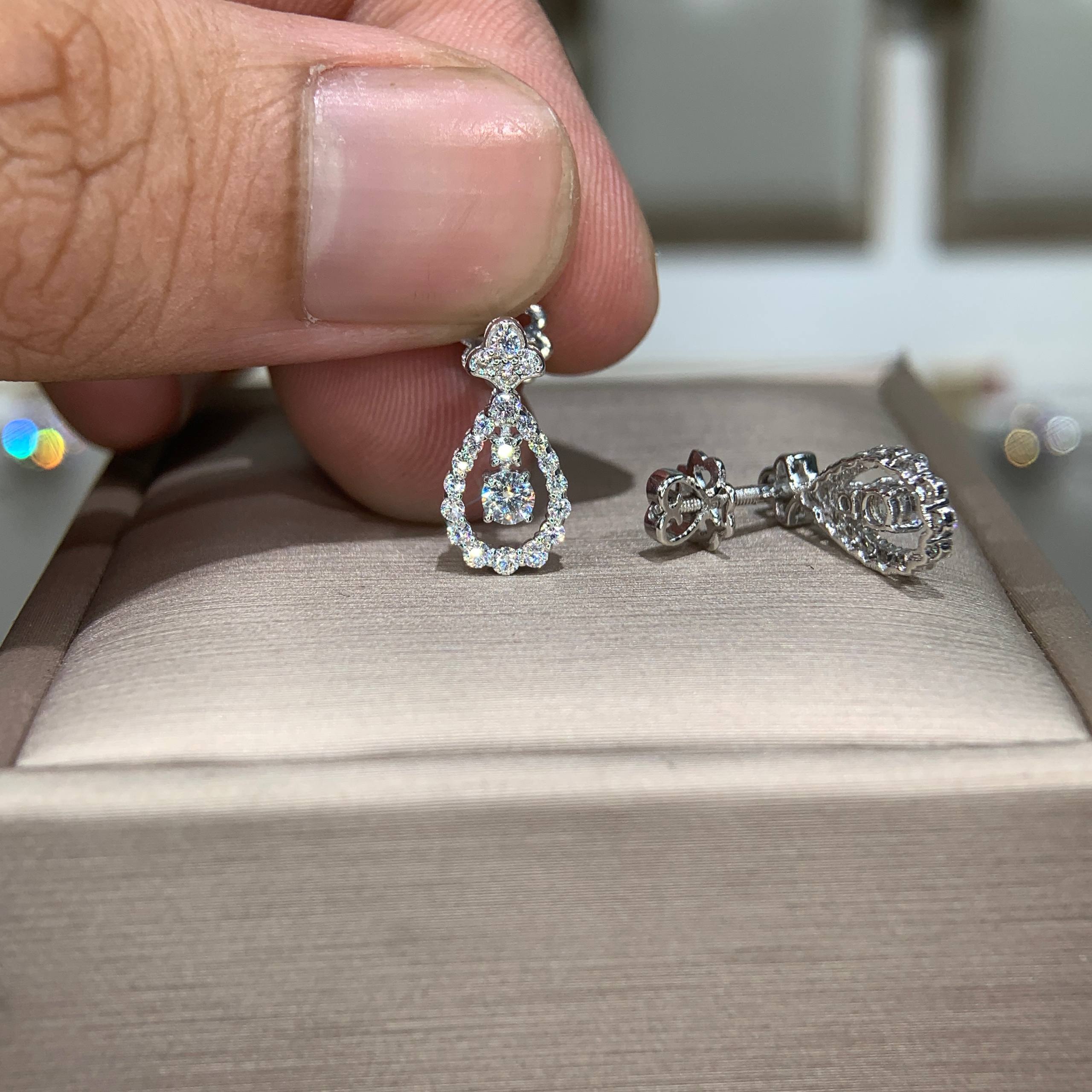 Bông tai kim cương Moissanite GRA (Y11) - Ảnh 2