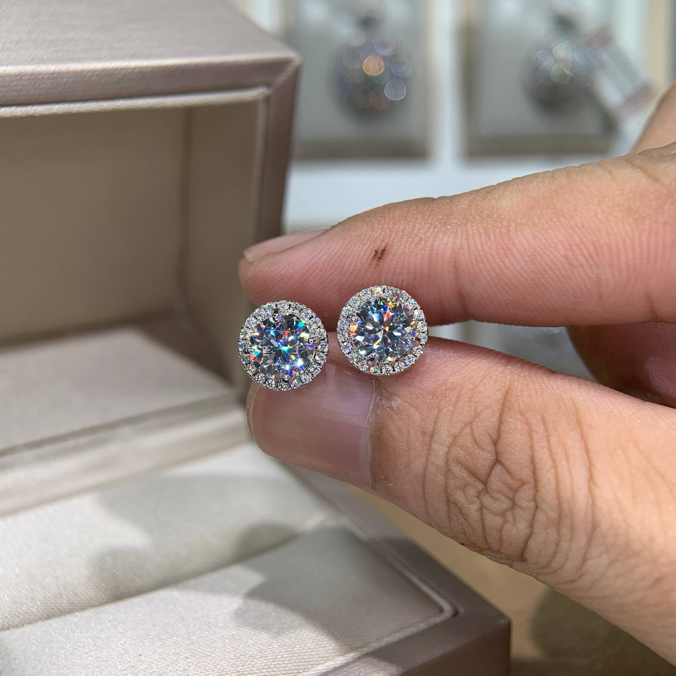Bông tai kim cương Moissanite GRA (Y28)