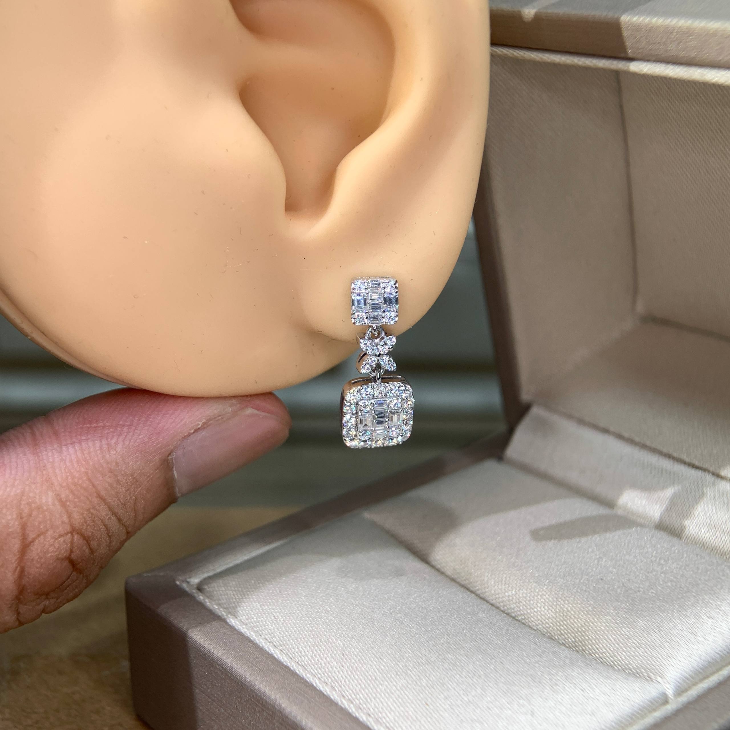 Bông tai kim cương Moissanite GRA (A193) - Ảnh 3