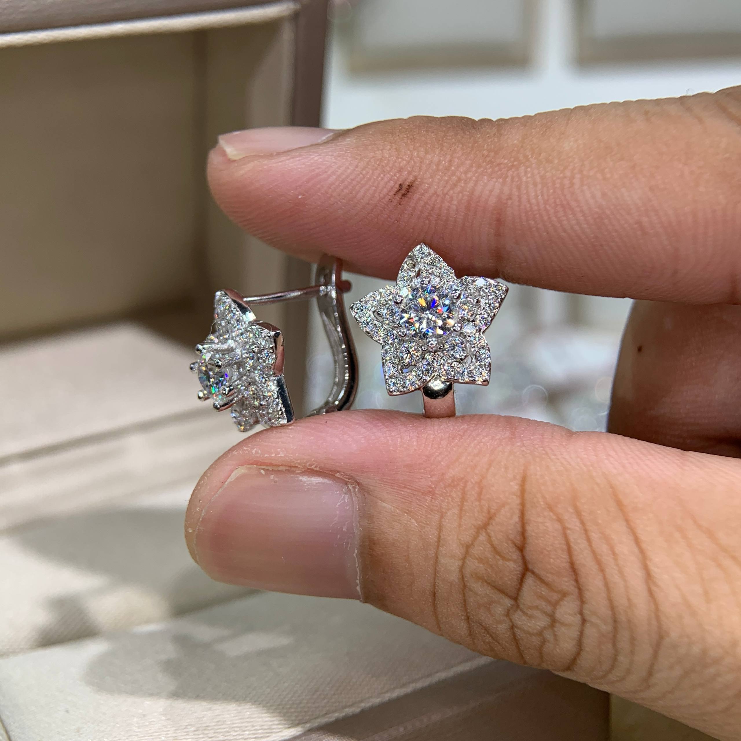 Bông tai kim cương Moissanite GRA (A184) - Ảnh 2
