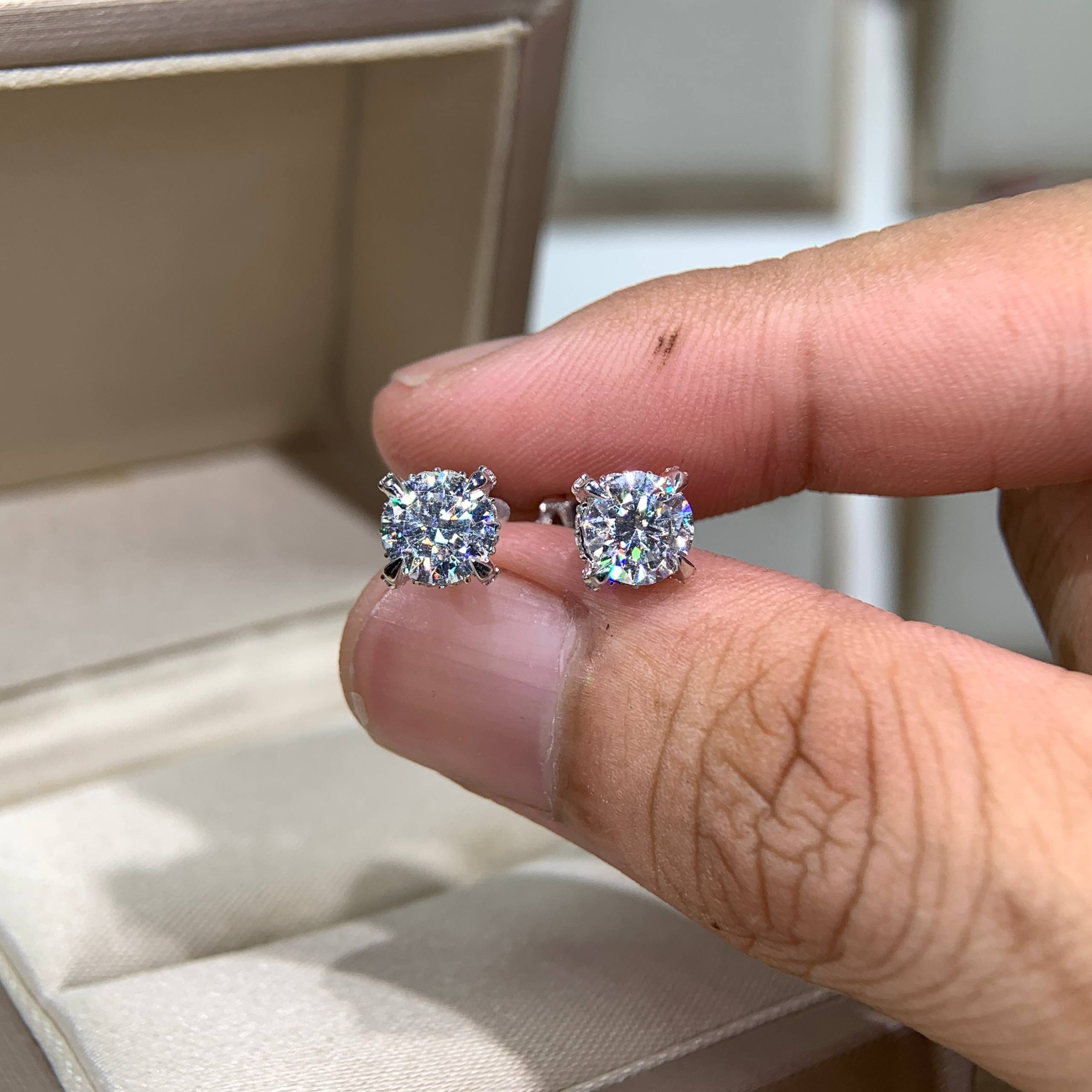Bông tai kim cương Moissanite GRA (Z25) - Ảnh 3
