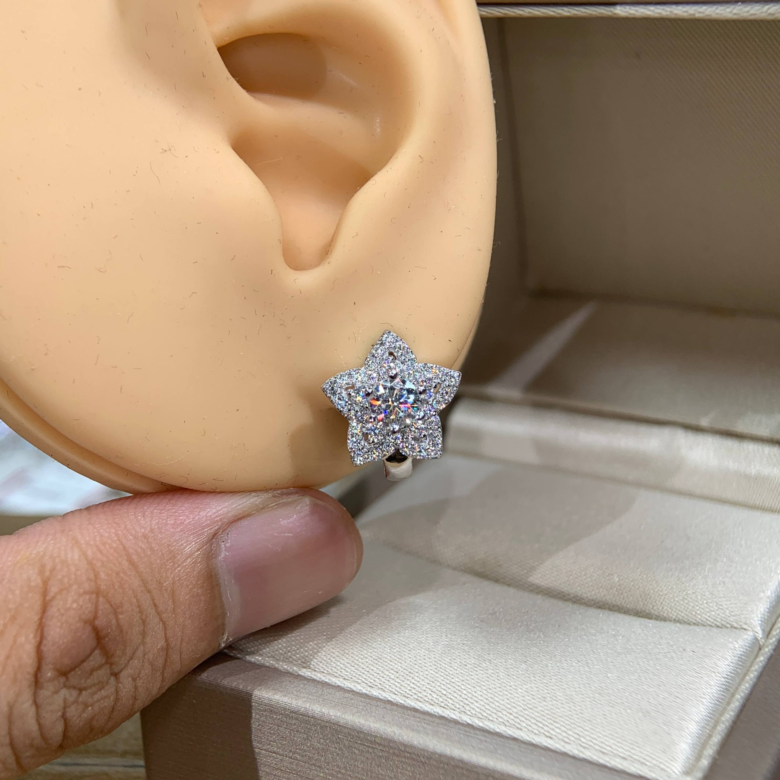 Bông tai kim cương Moissanite GRA (A184) - Ảnh 4