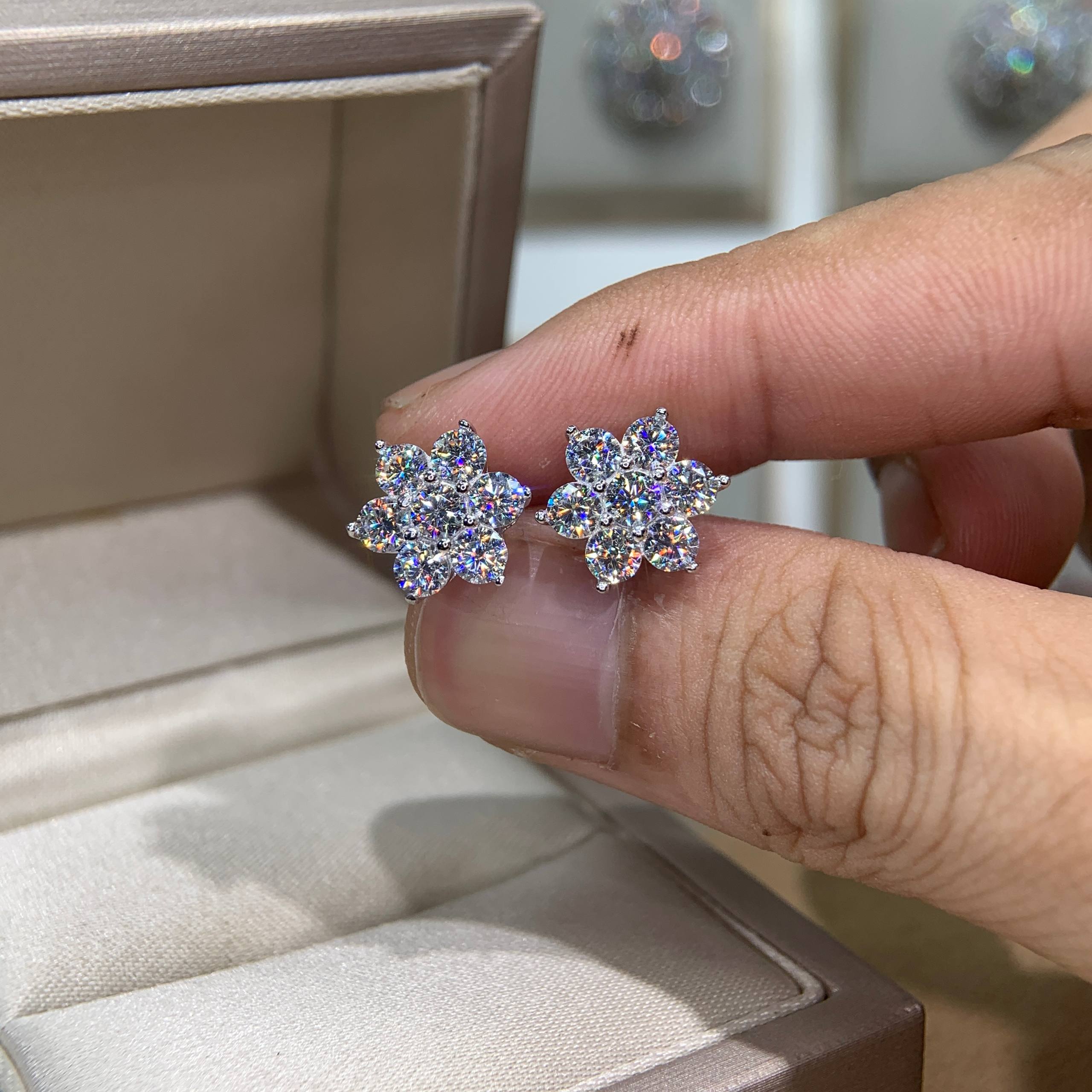 Bông tai kim cương Moissanite GRA (A011)