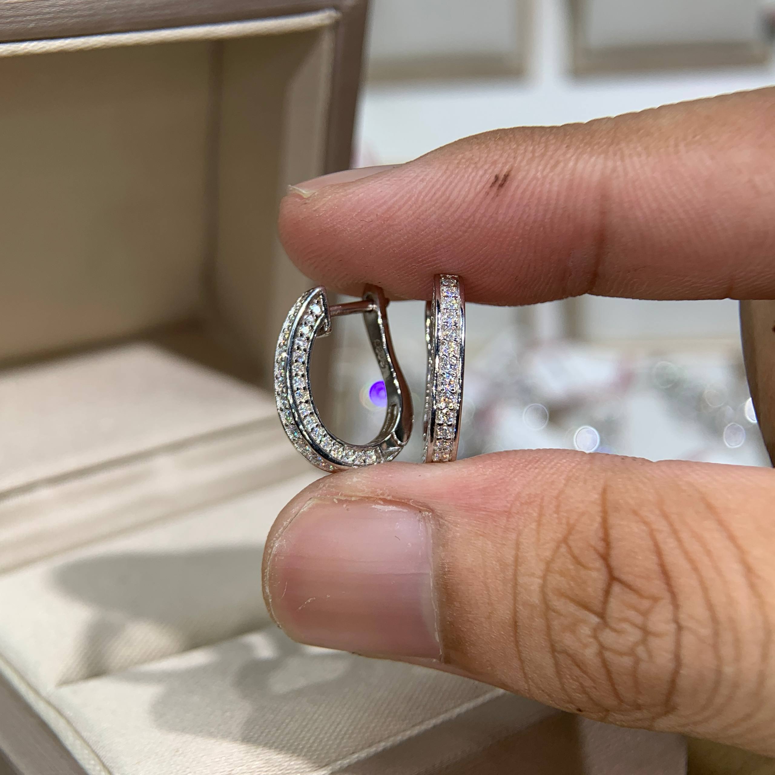 Bông tai kim cương Moissanite GRA (K96)