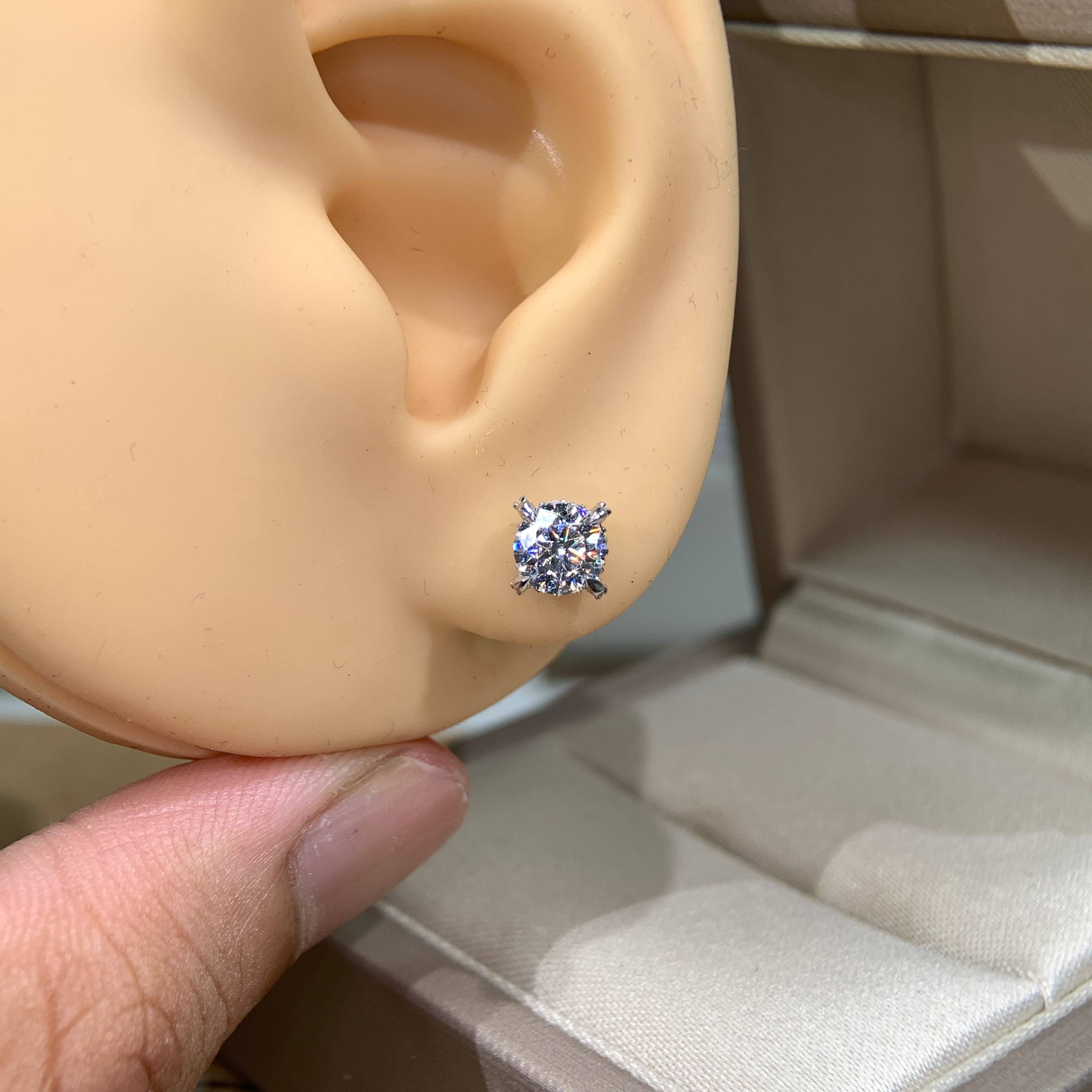 Bông tai kim cương Moissanite GRA (Y35) - Ảnh 4