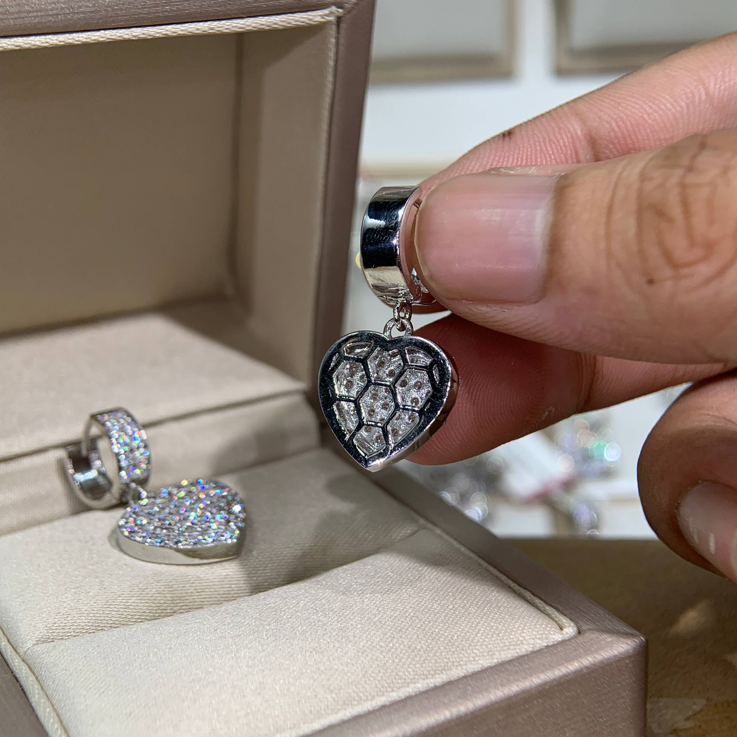 Bông tai kim cương Moissanite GRA (A672) - Ảnh 2