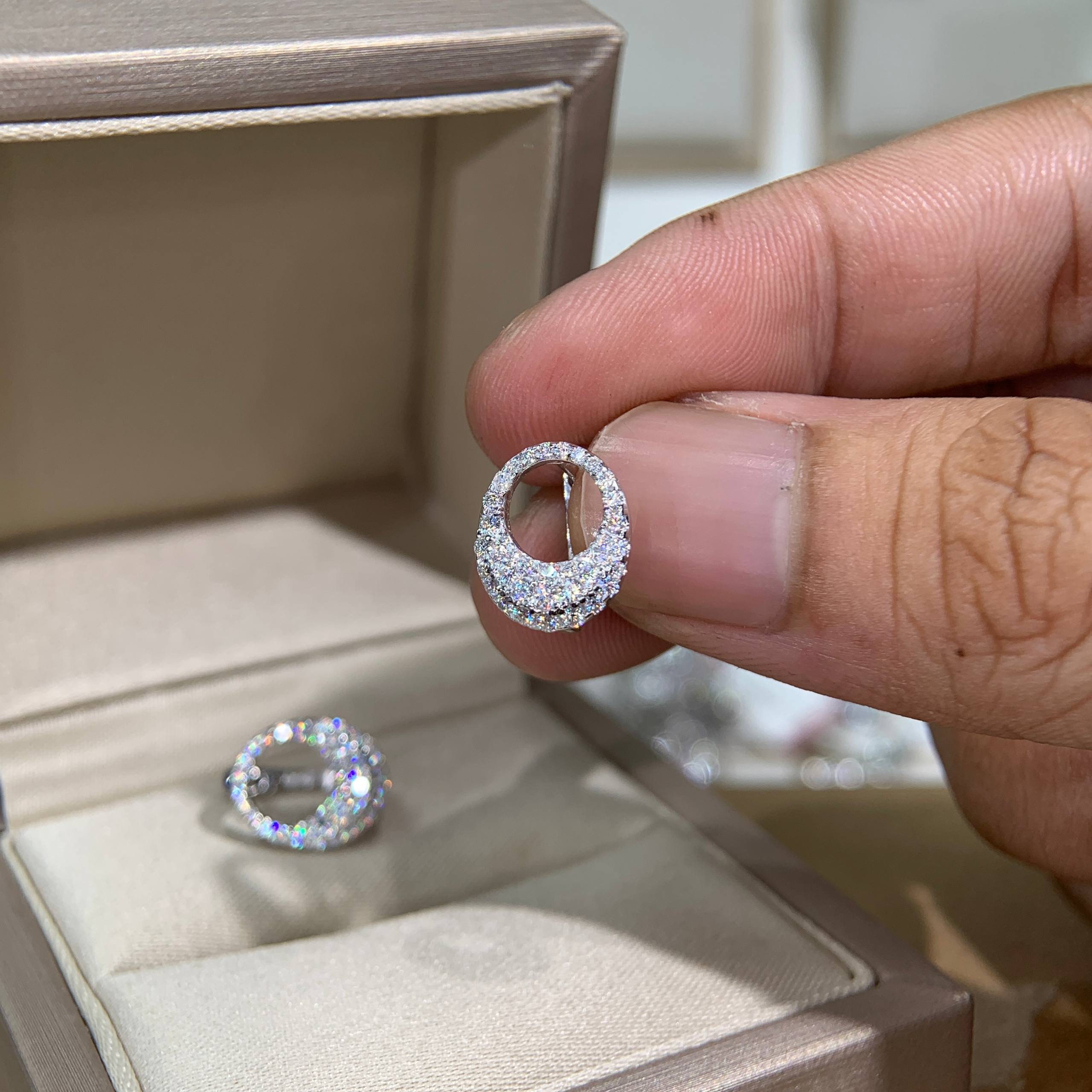 Bông tai kim cương Moissanite GRA (Y51) - Ảnh 5