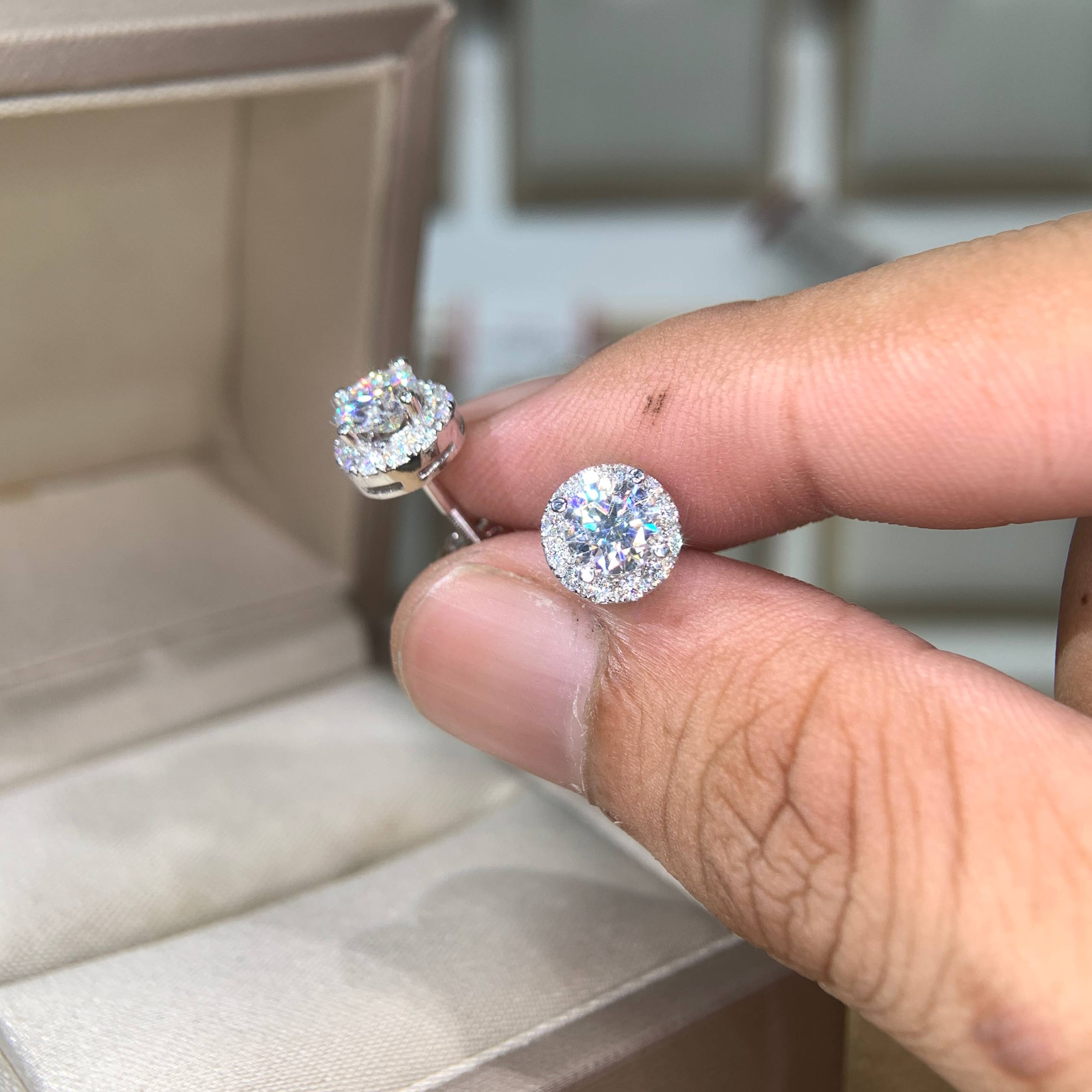 Bông tai kim cương Moissanite GRA (Z71) - Ảnh 2